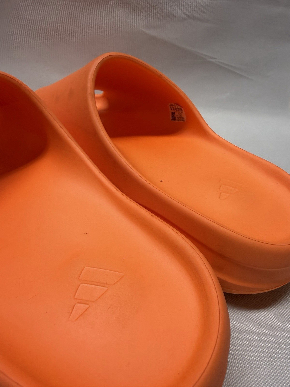 adidas Yeezy Slide Sandals Men’s US 14 Logo Slip-On GZ0953