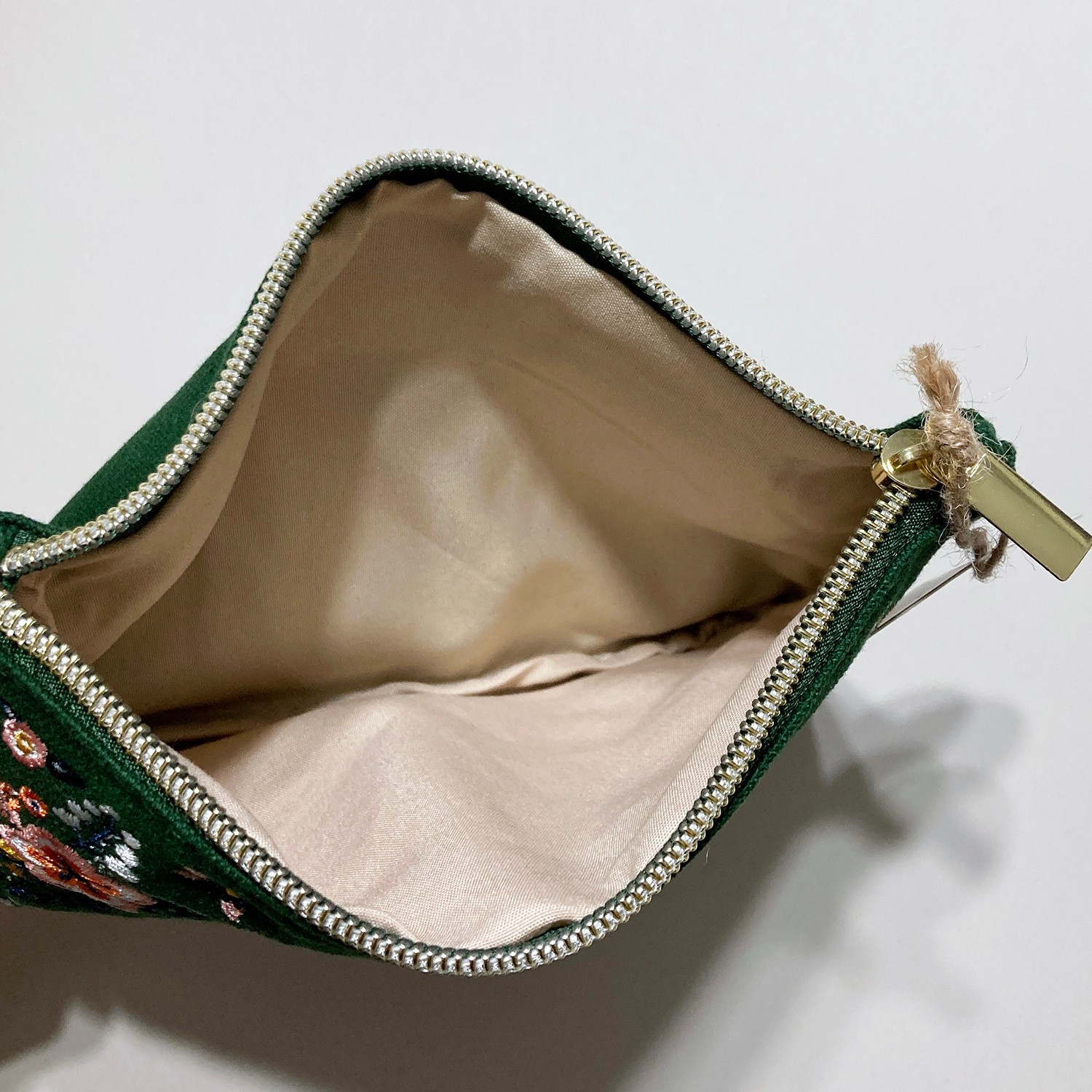 Embroidered Flower Zipper Pouch Cosmetic Bag Travel 7.75″ Green Molly & Rex