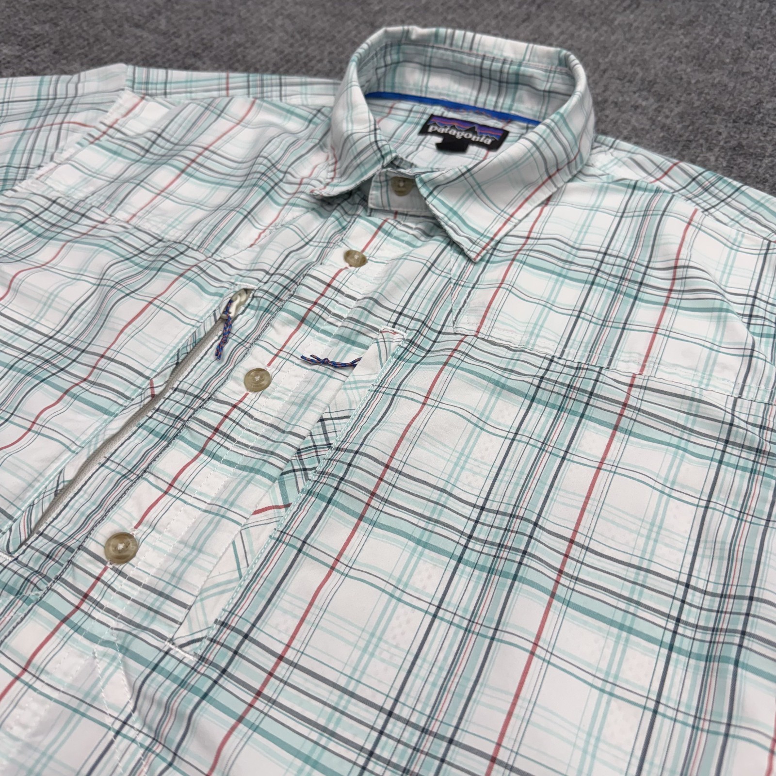 Patagonia Sol Patrol II Shirt Mens M White Green Plaid Fishing Nylon Poly Blend