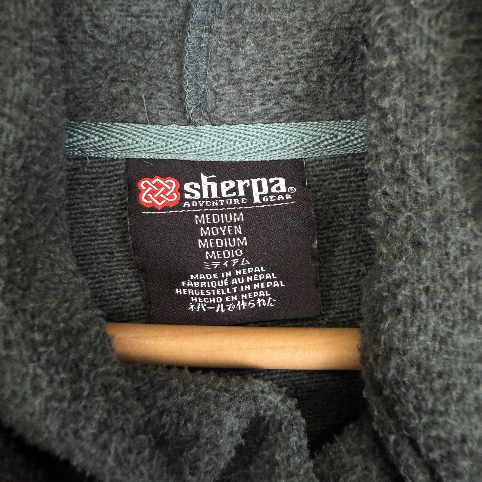 Sherpa Adventure Gear Cowl Neck Pullover Sweater Vail Resorts Womens Size M Grey