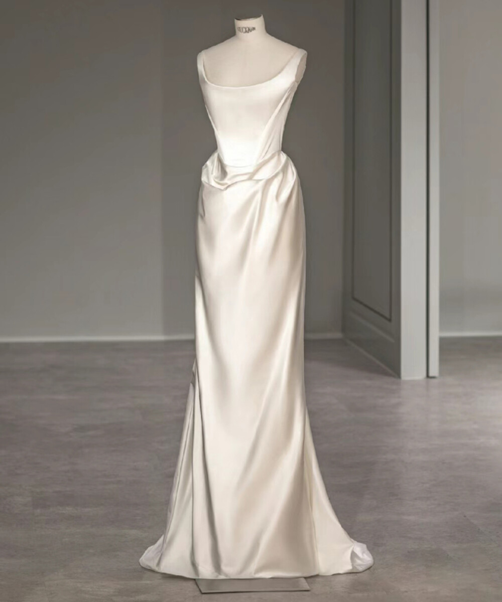 Satin Sheath Wedding Dresses Scoop Neck Pleats Backless Bridal Gown Custom Made
