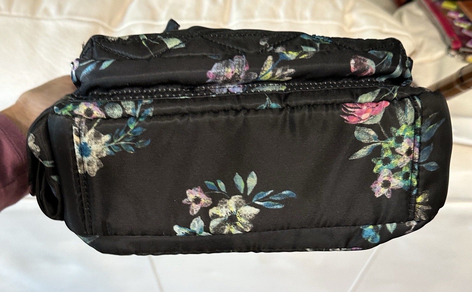 Lug Compass Black Bouquet Floral Medium Organizer RFID Convert Crossbody Bag BK