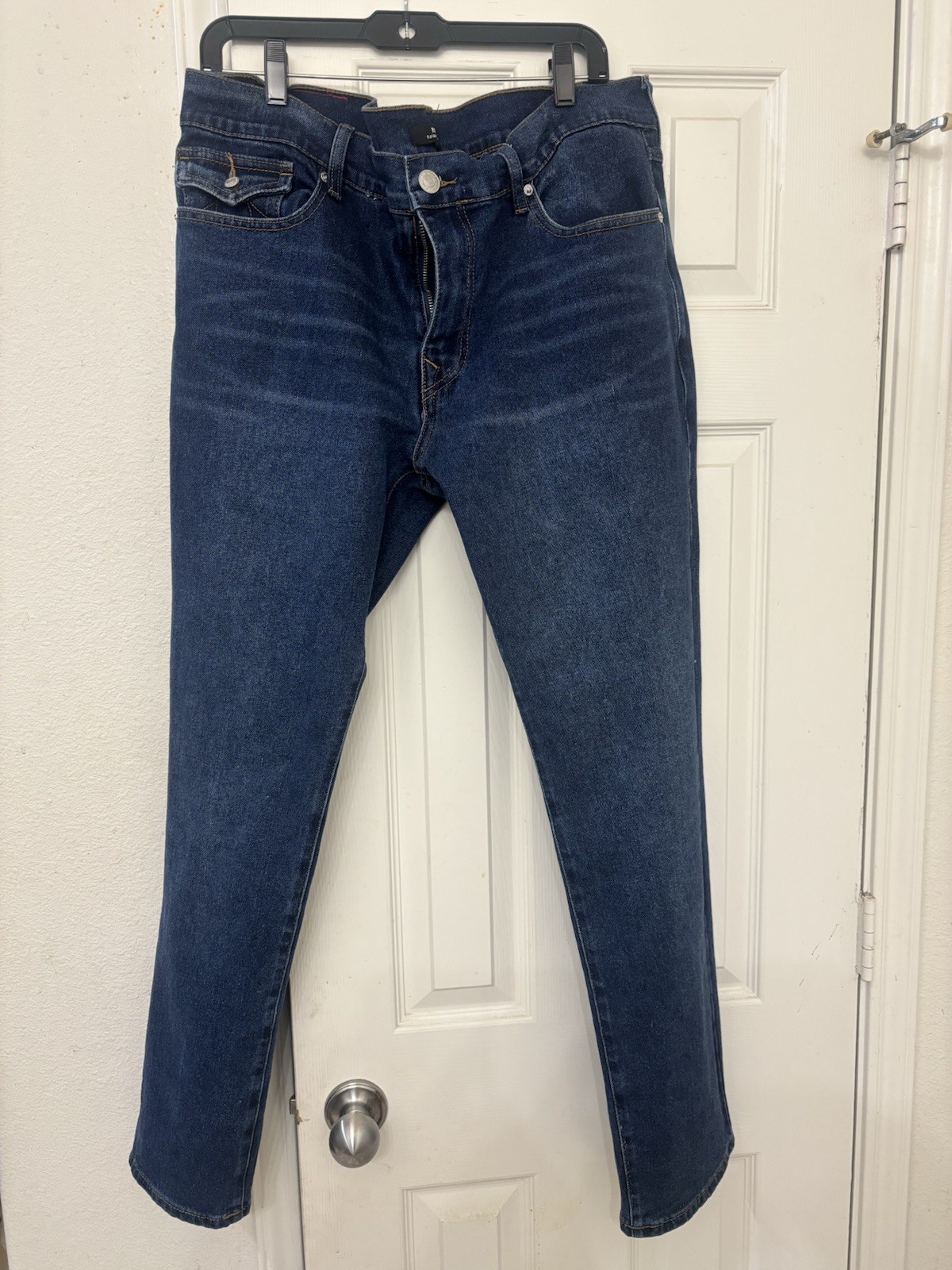 True Religion Jeans Rocco Mens 36×32 Flap Pocket Relaxed Skinny Stretch
