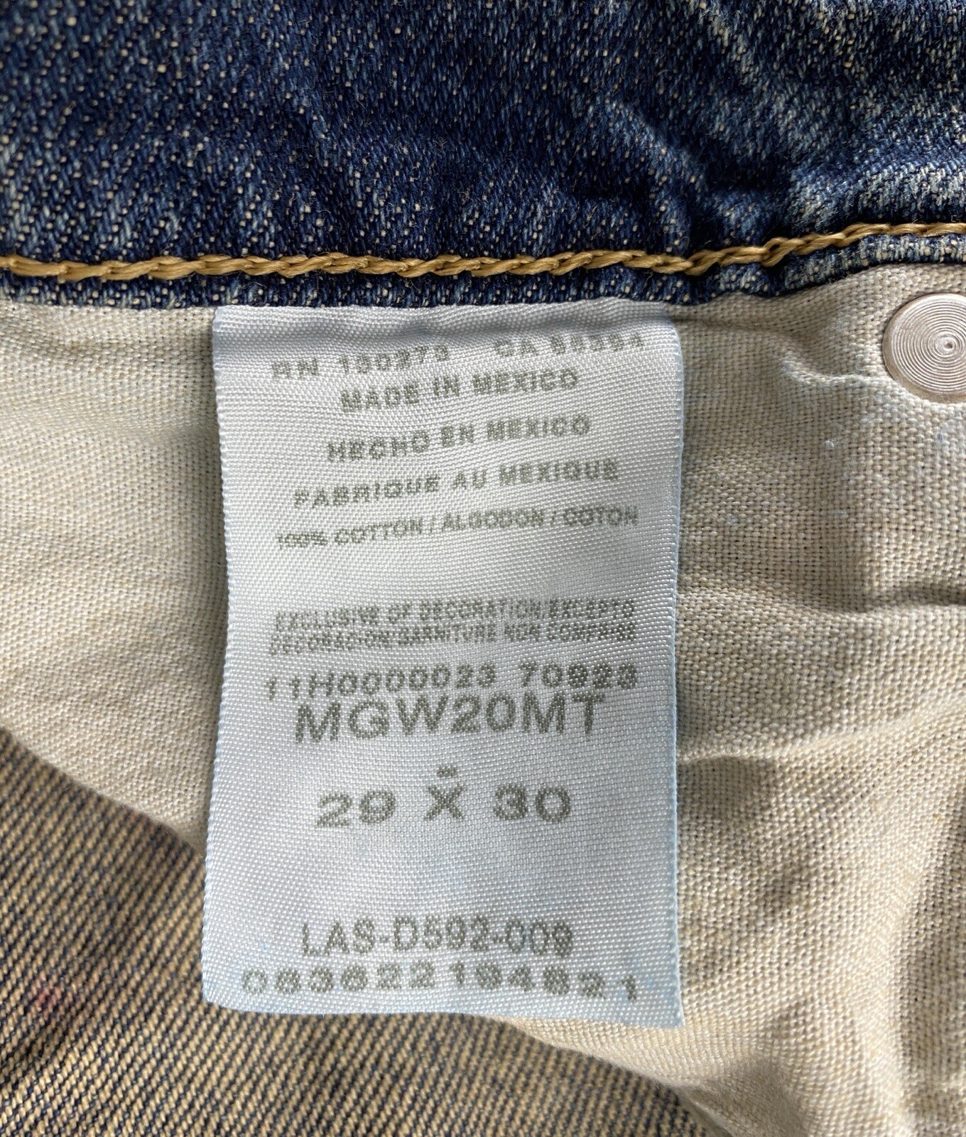 Genuine Wrangler Men’s Regular Fit Blue Jeans Size 29 x 30 (measured 28 x 28.5)