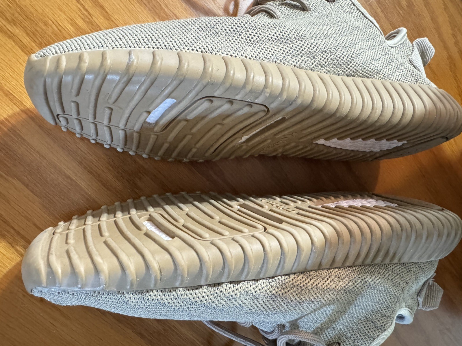 Adidas Yeezy Boost 350 V1 Oxford Tan, Size 11