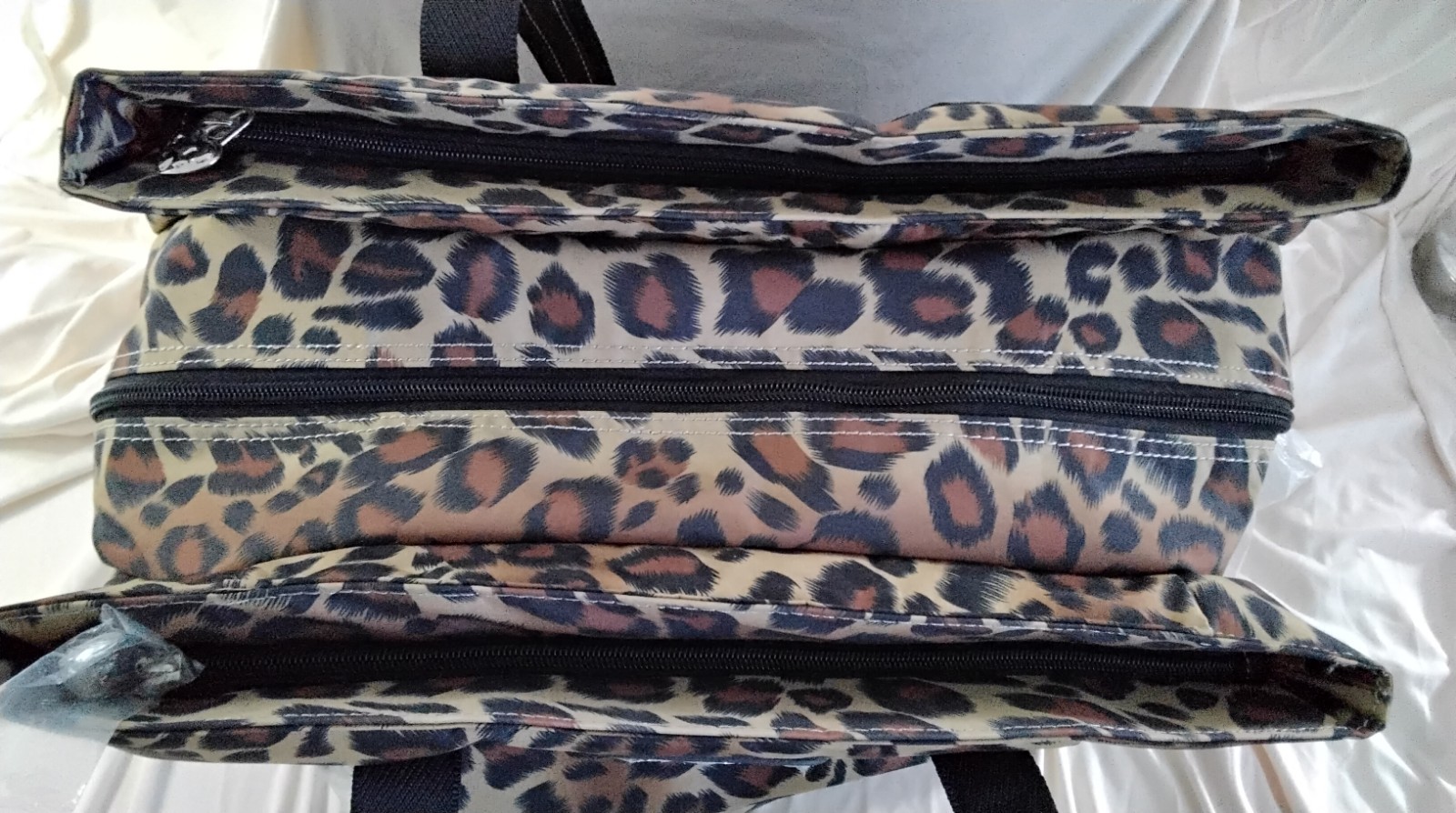 NWT Kathy Van Zeeland Travelware Leopard Cat Walk Bag Duffle Carry On Briefcase