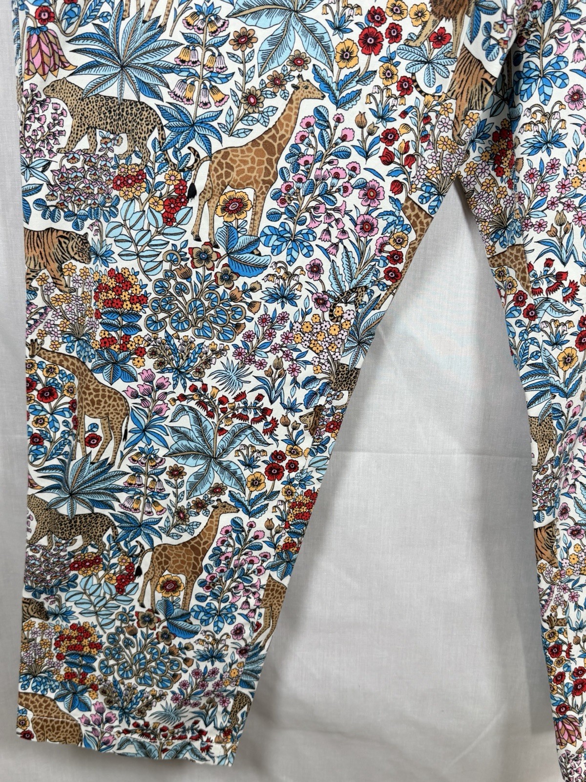Talbots Relaxed Chino Pants Womens 14P Safari Animal Floral Print Cotton Crop