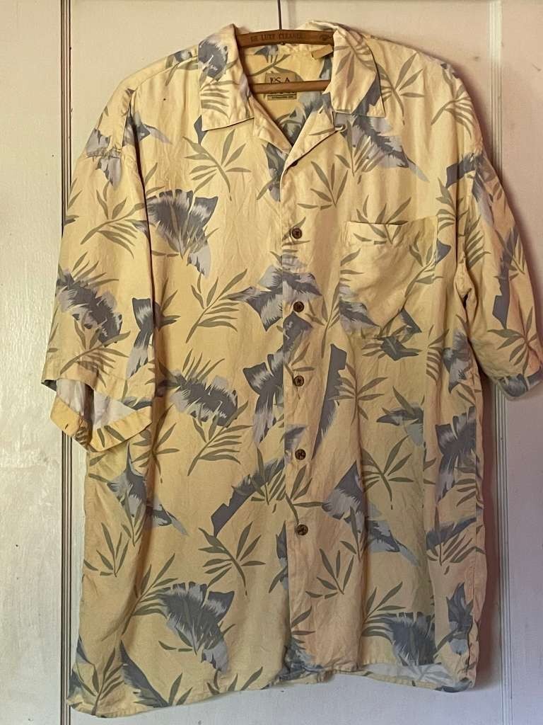 Jos. A Bank Silk Hawaiian Shirt Mens XL Yellow Floral Wood Buttons Aloha tiki