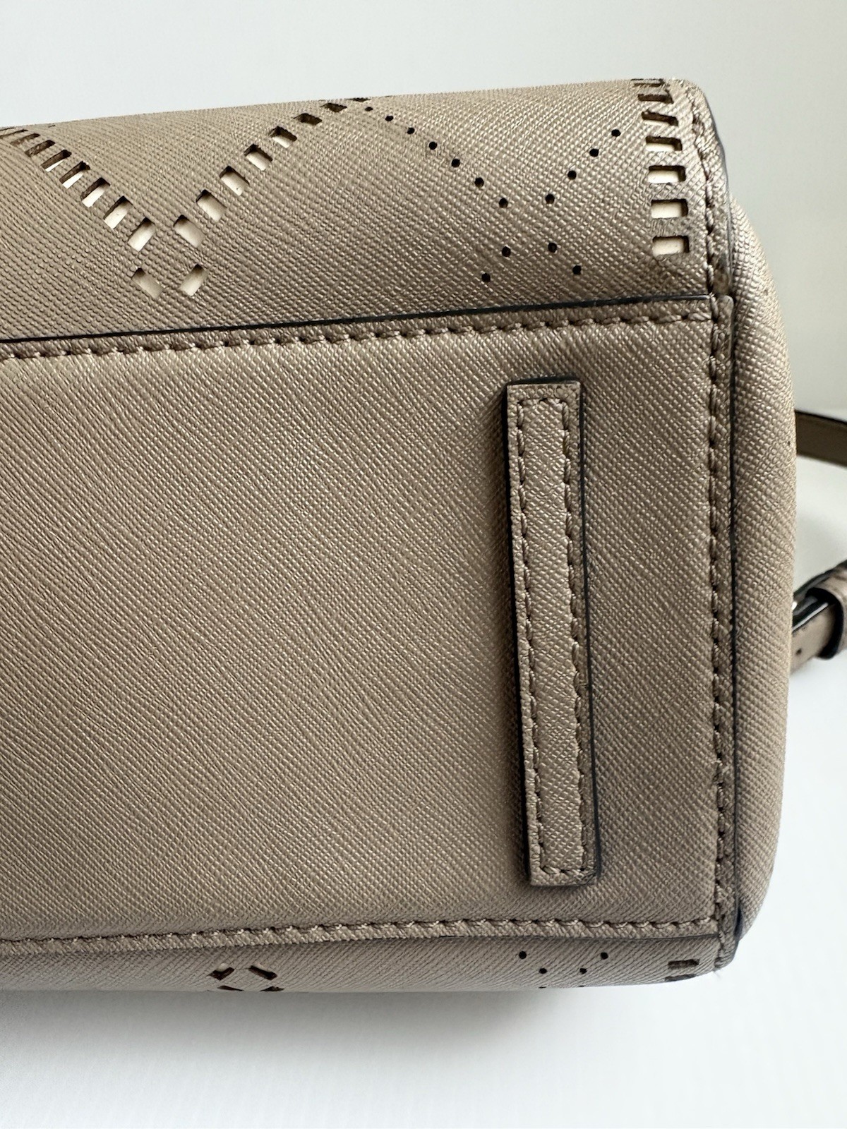 Tory Burch Robinson Crosshatch Large Zip Tote Satchel In French Gray EUC