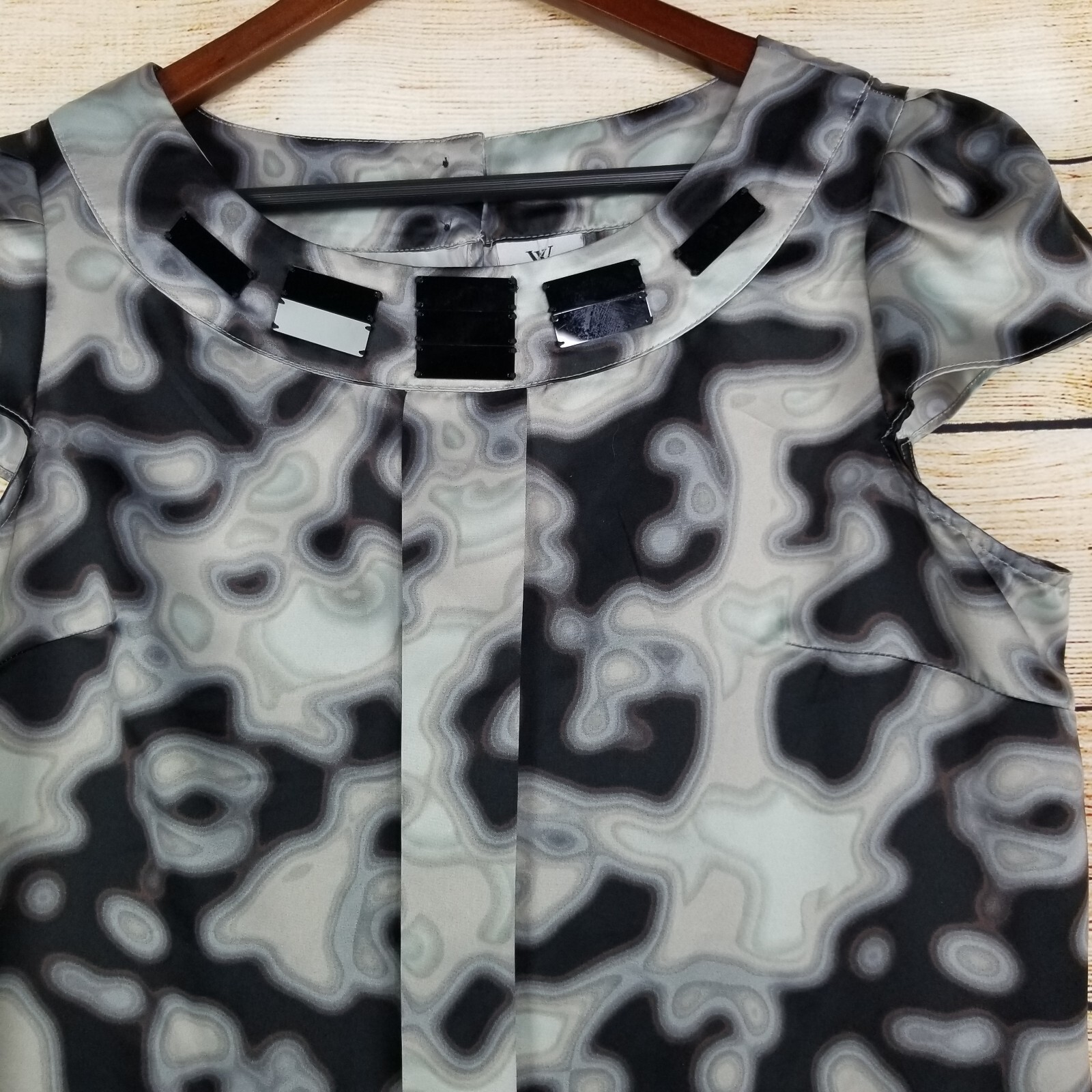 Worthing Womens Top Size L Gray Disco Abstract Bead Detail Short Sleeve Career