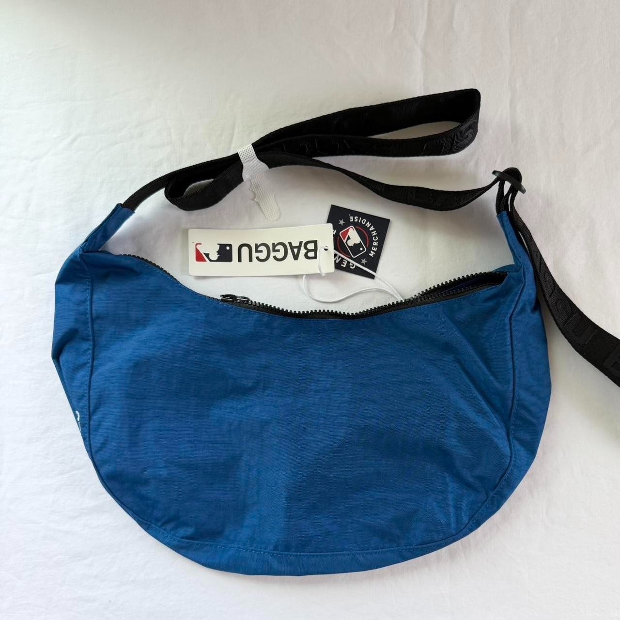 Baggu Medium Nylon Crescent Bag in Los Angeles Dodgers