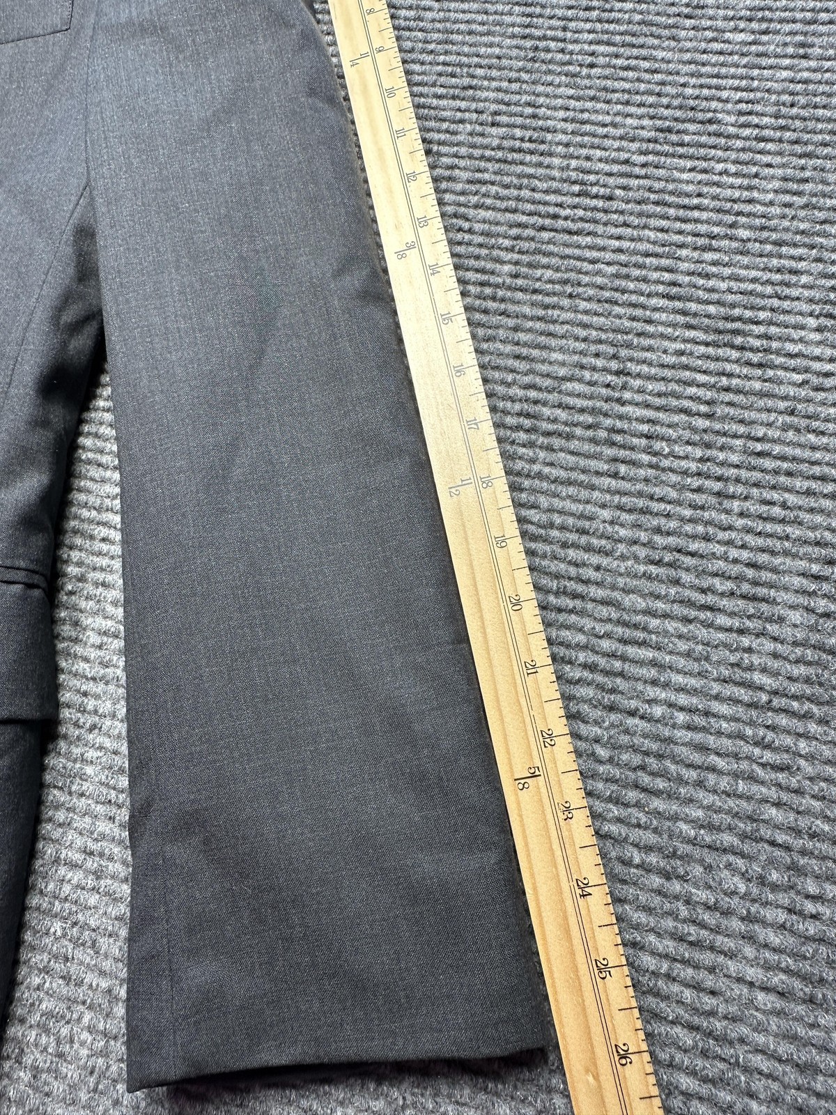 Jos A Bank Blazer Mens 41L Gray 100% Wool Two Button Sport Coat Jacket Classic