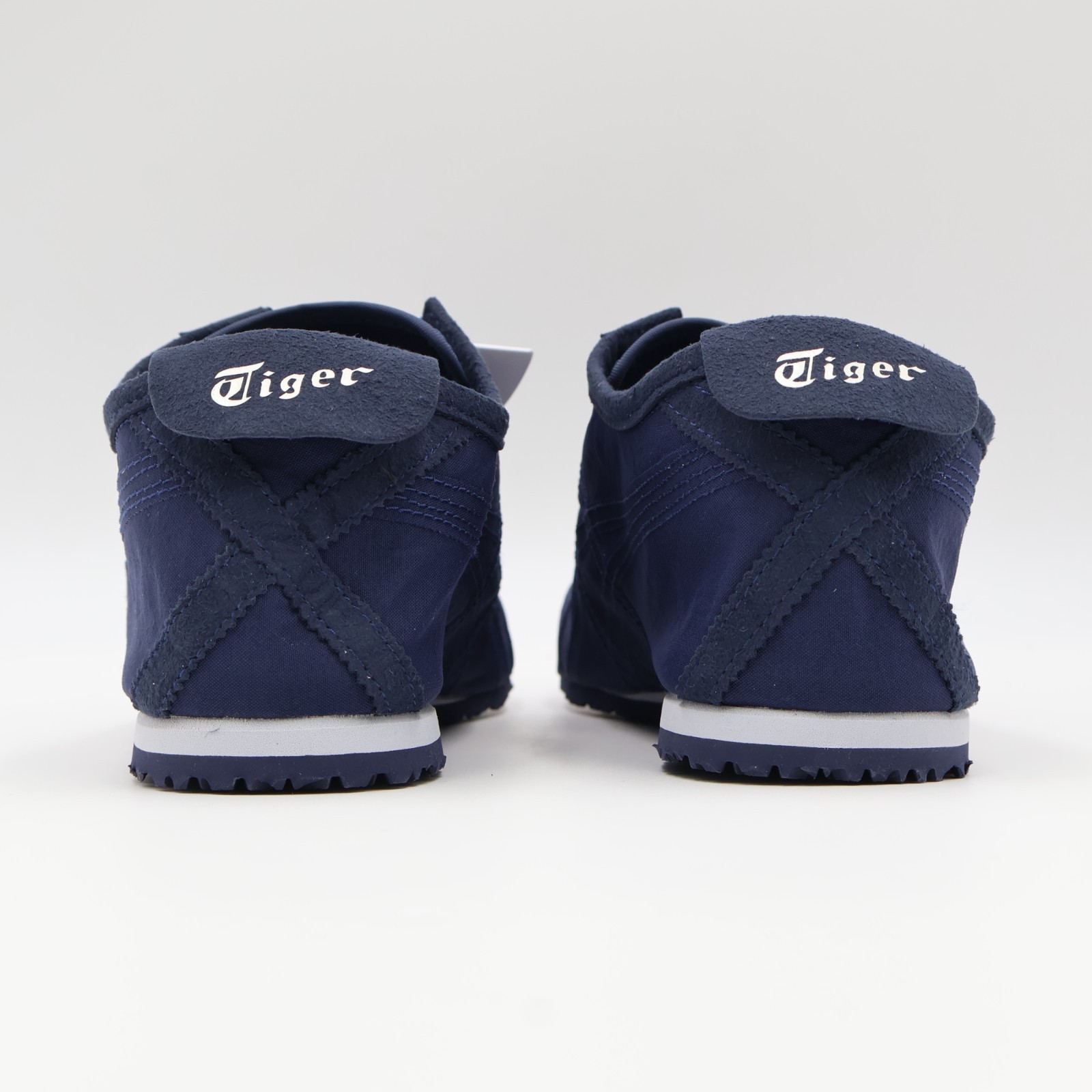 1183B603-404 Onitsuka Tiger Mexico 66 Slip-On Midnight (Men’s)