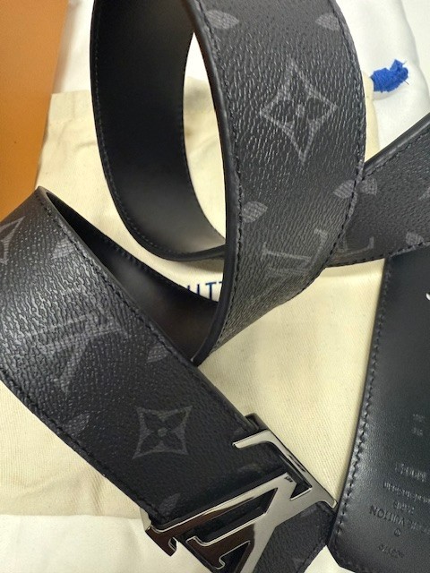 Louis Vuitton Black Eclipse Reversible Men’s Leather Belt 90 cm Fit’s 30-32Waist