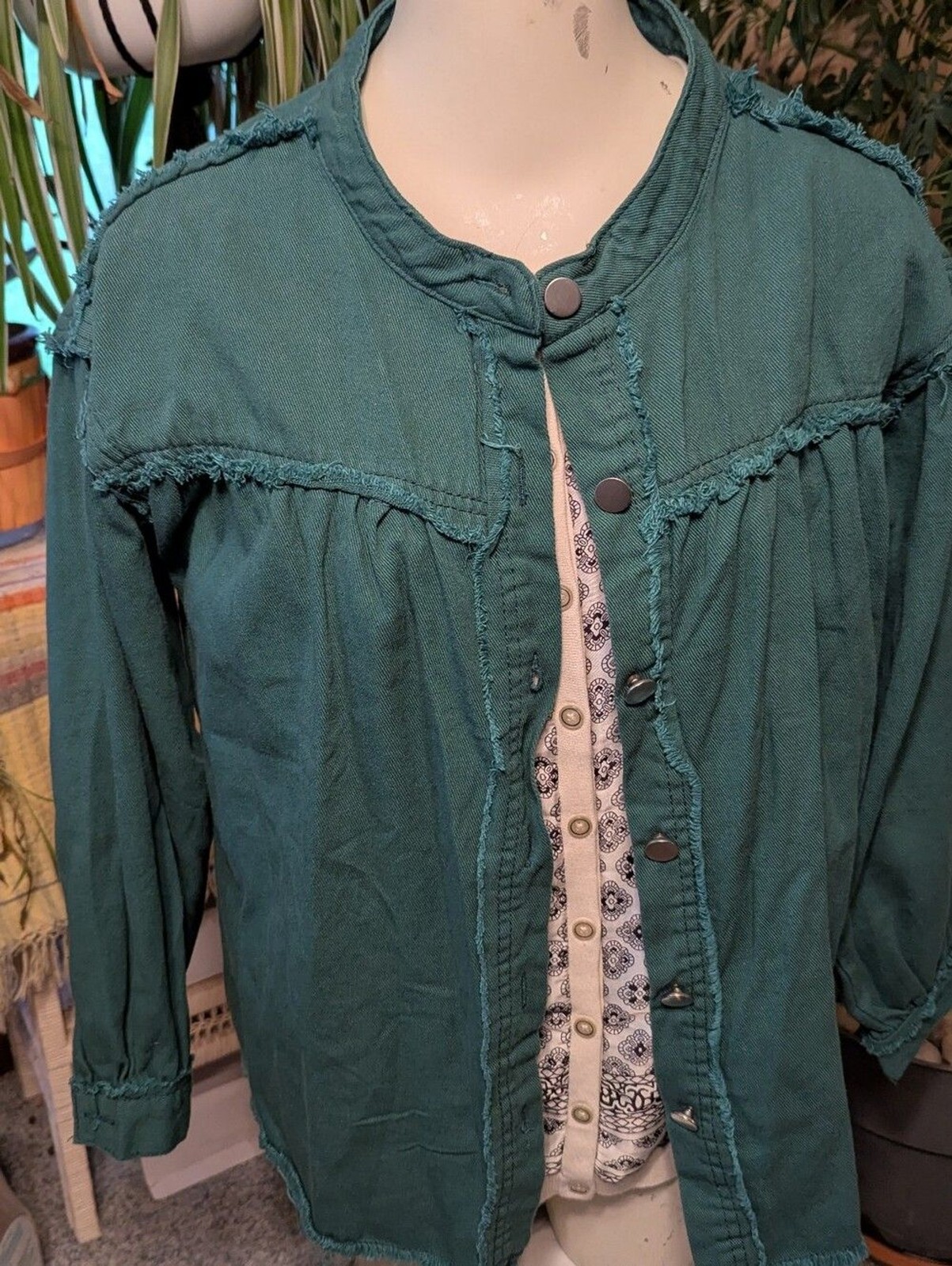 Excellent No Label DK Green Cotton Blend Denim Raw Seam Exposed Casual Shirt Lg