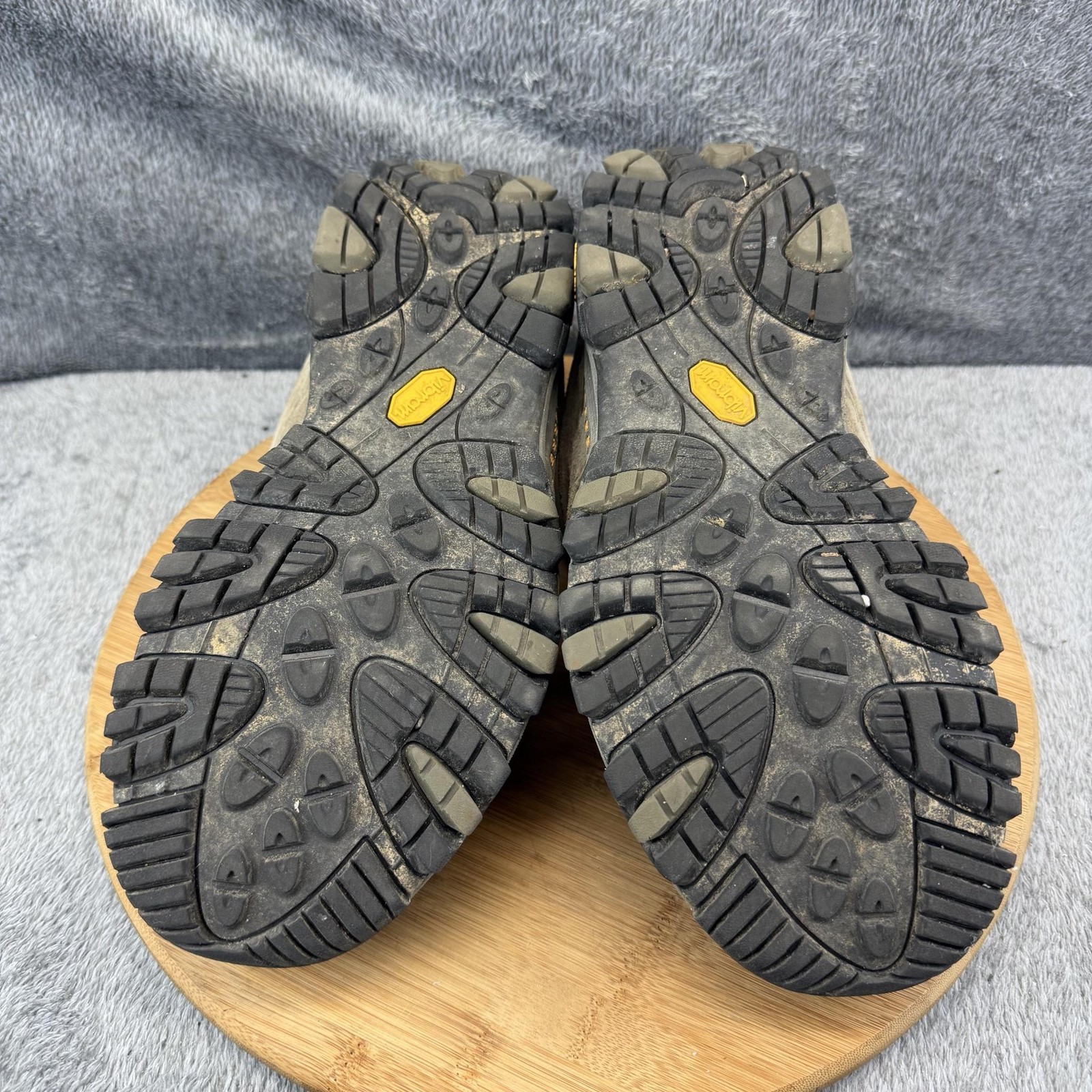 Merrell Shoes Mens Size 9 Brown Walnut Hiking Trail Vibram Sneakers J035893W