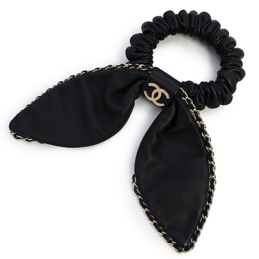 CHANEL AA8258 Ribbon Bow CC Logo Chain Scrunchie Lambskin, Black Hair Accessory