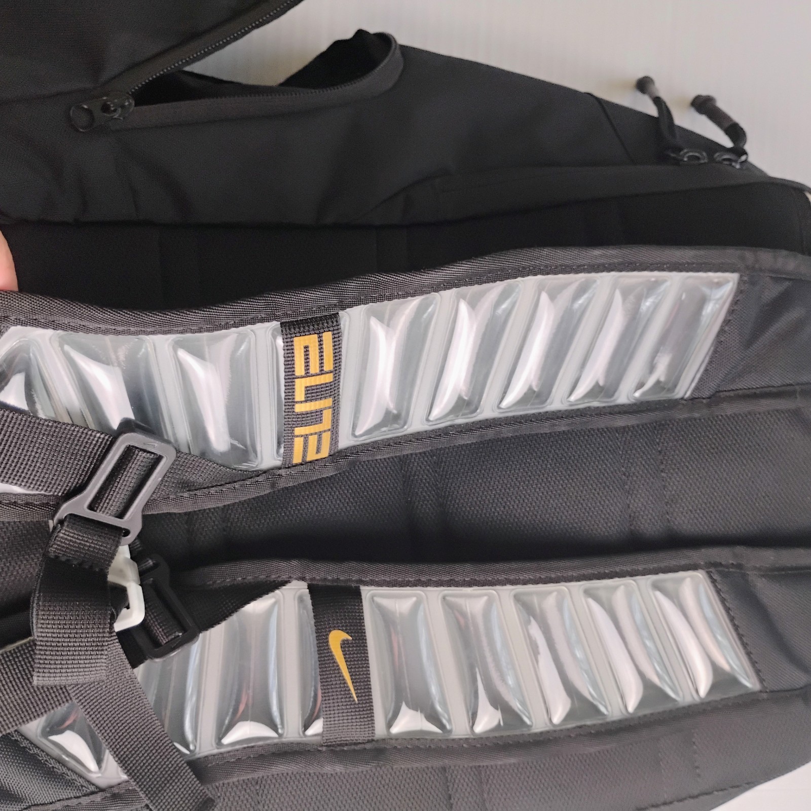 Nike Elite Pro 32L Basketball Backpack – Black/Gold