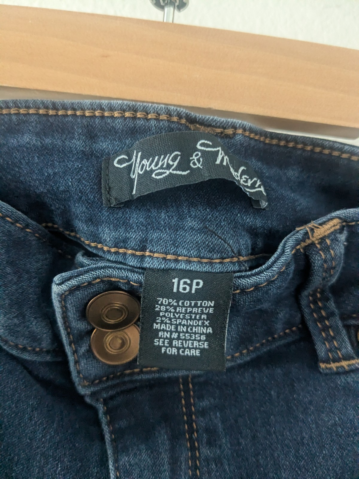 Young & Modern Size 16P Jeans Jegging Skinny Super Soft Thin Lightweight Stretch