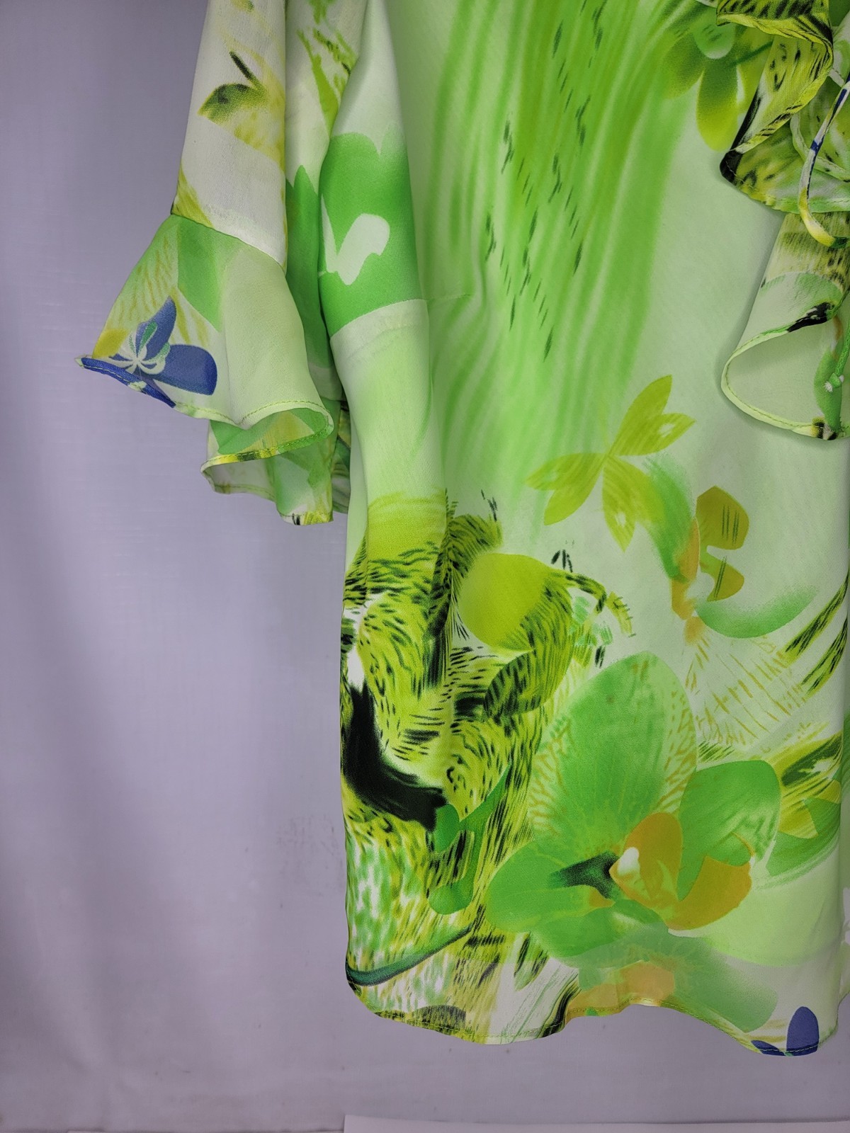 DRESS U II by SHARON Top Size 1X Green Floral Flutter Ruffle 1/2 Sleeve Blouse