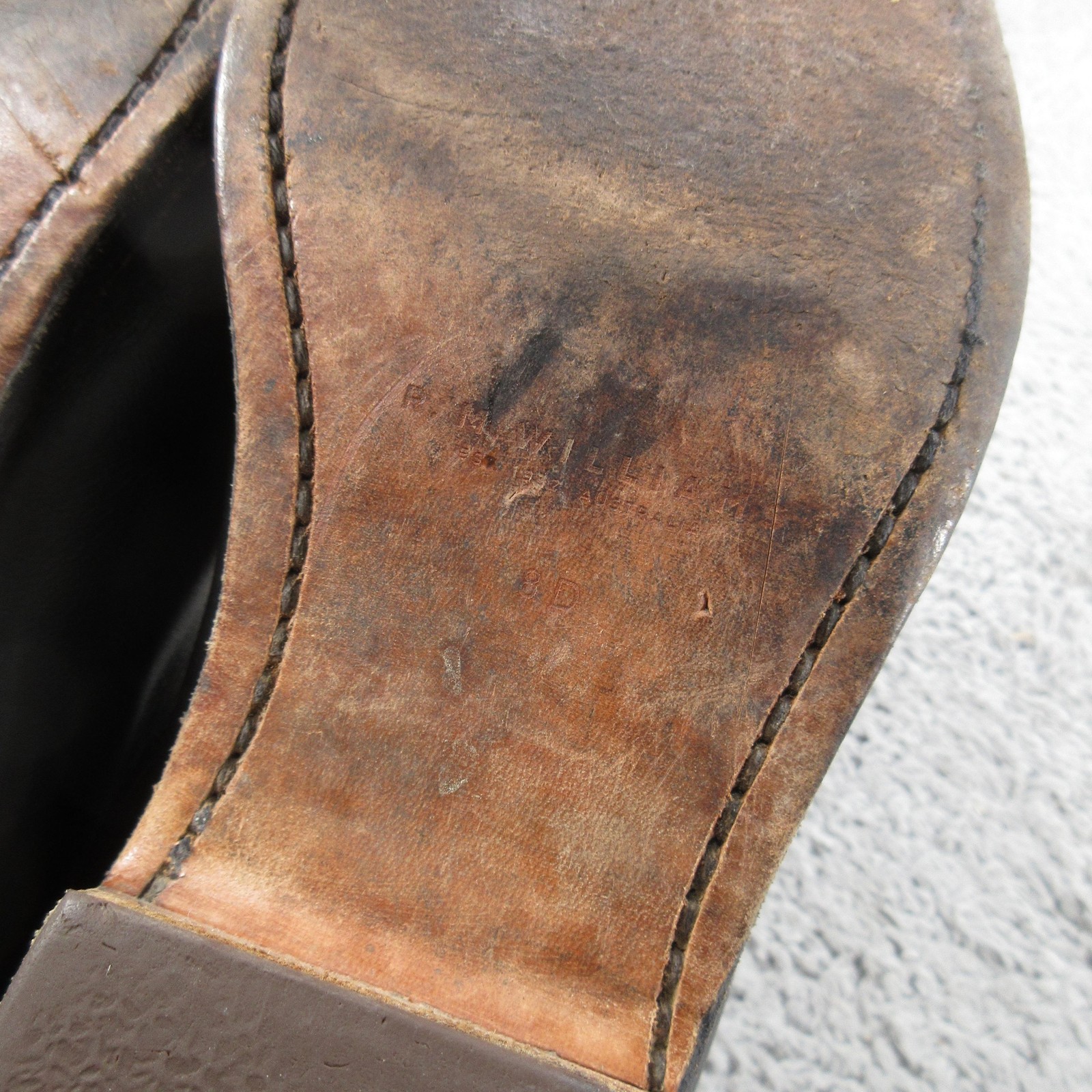 R.M. Williams Chelsea Boots Mens Size 9.5 Black Leather Pull On Ankle Casual