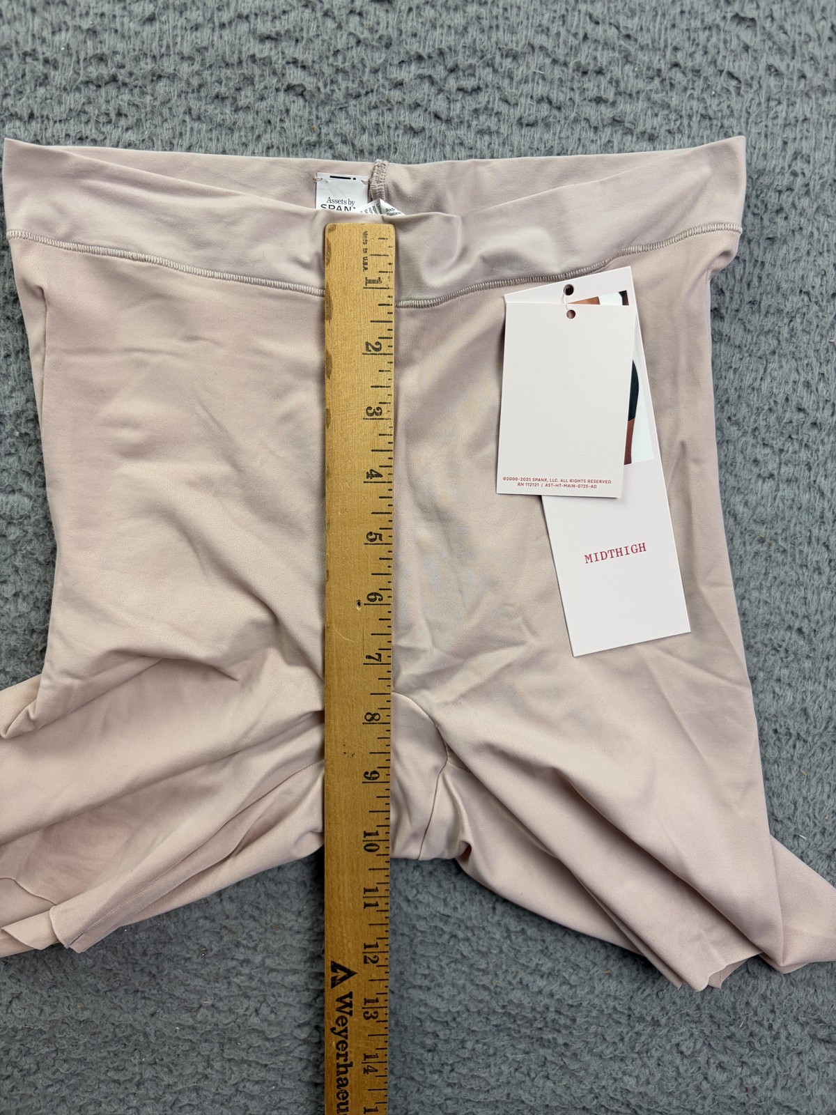 Assets By Spanx Shapewear Shorts Womens Medium Beige Mid Thigh Smoothing
