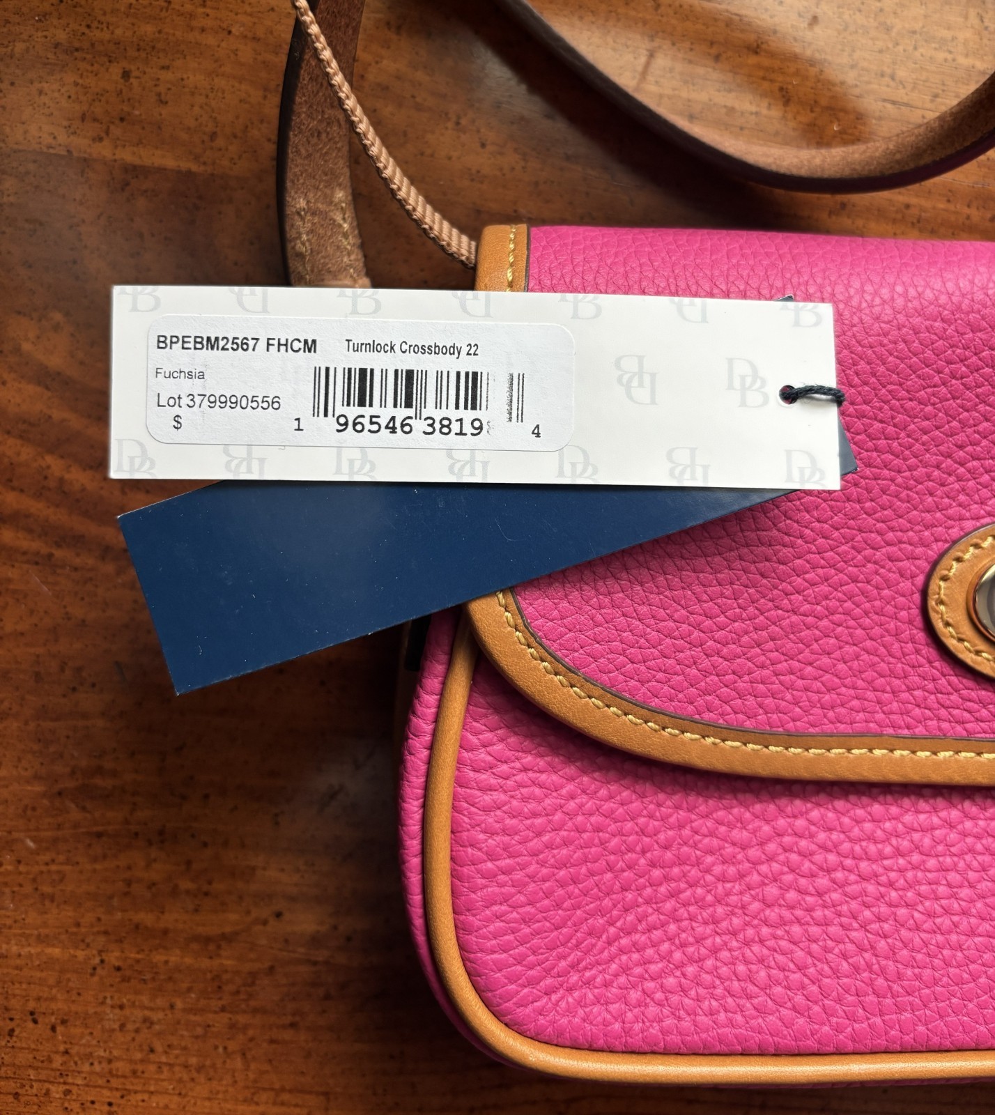 Dooney & Bourke Pebble Grain Turnlock Crossbody 22 in Fuchsia, new with tags