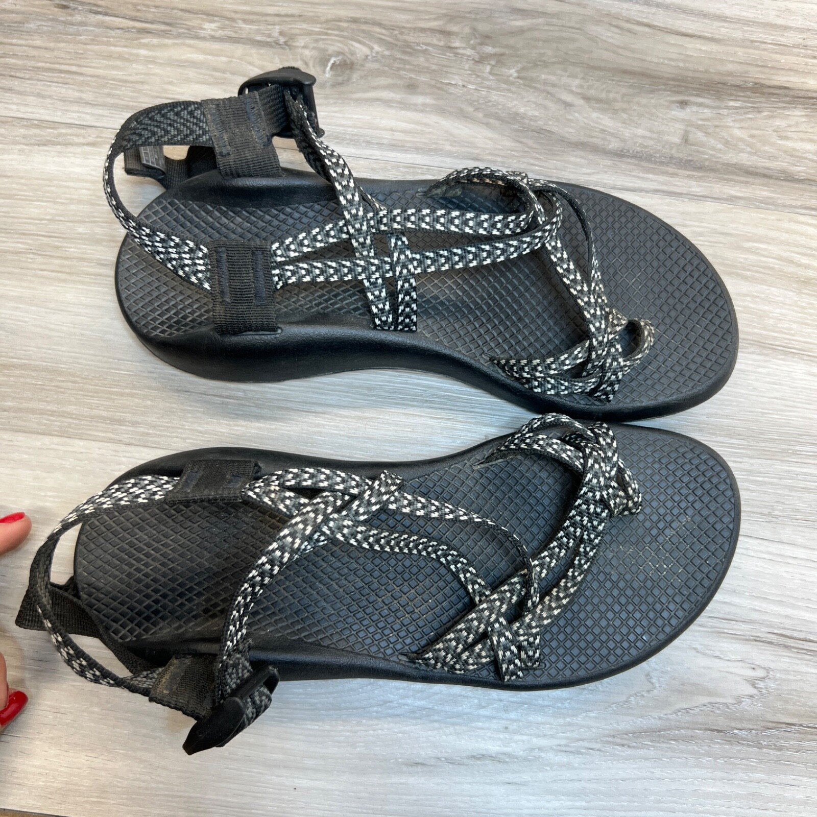 Chaco ZX/2 Classic Outdoor Sport Sandals Women’s Size 9 White Black Strappy