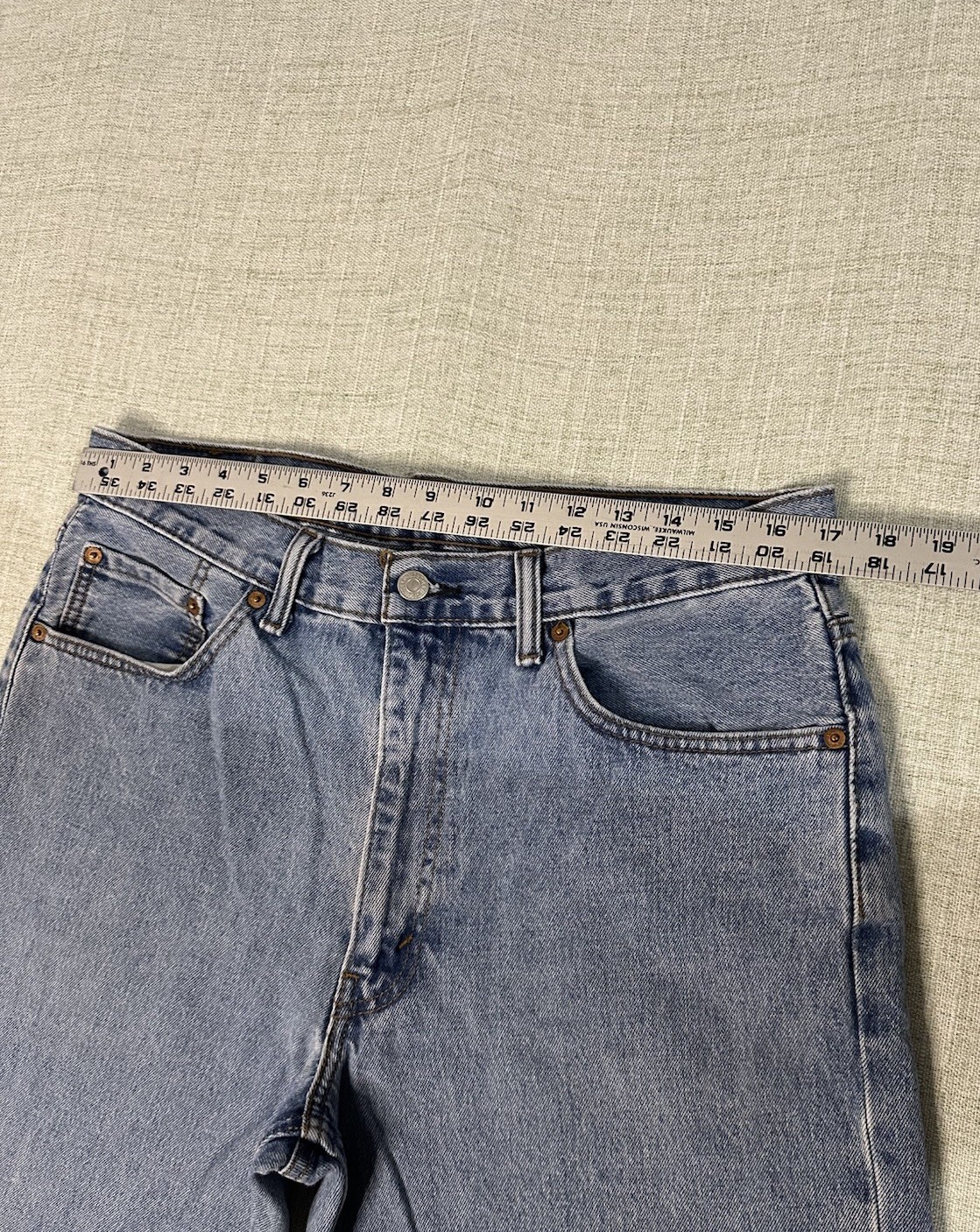 Levi’s 550 Relaxed Fit Medium Blue 100% Cotton Denim Jeans Men’s 36X30