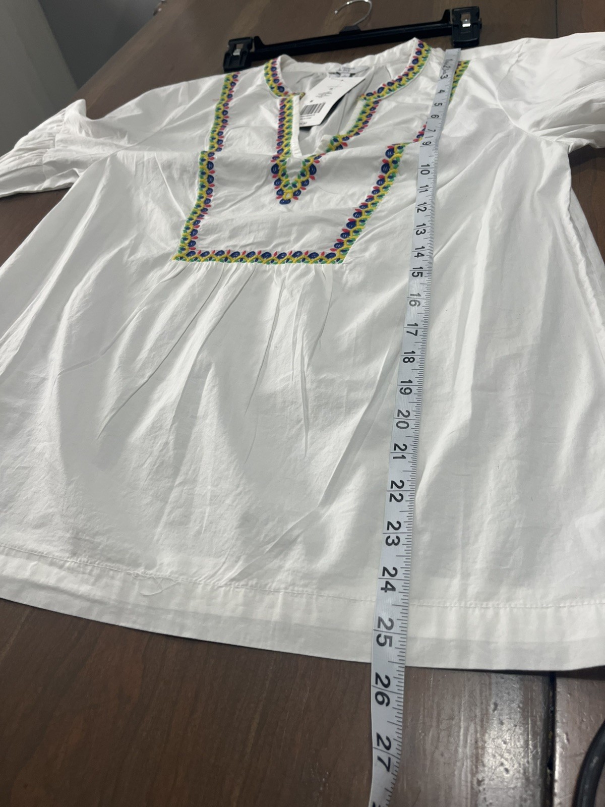 NWT Crown & Ivy Embroidered V-neck Tropical Floral Birds Tunic Top Small