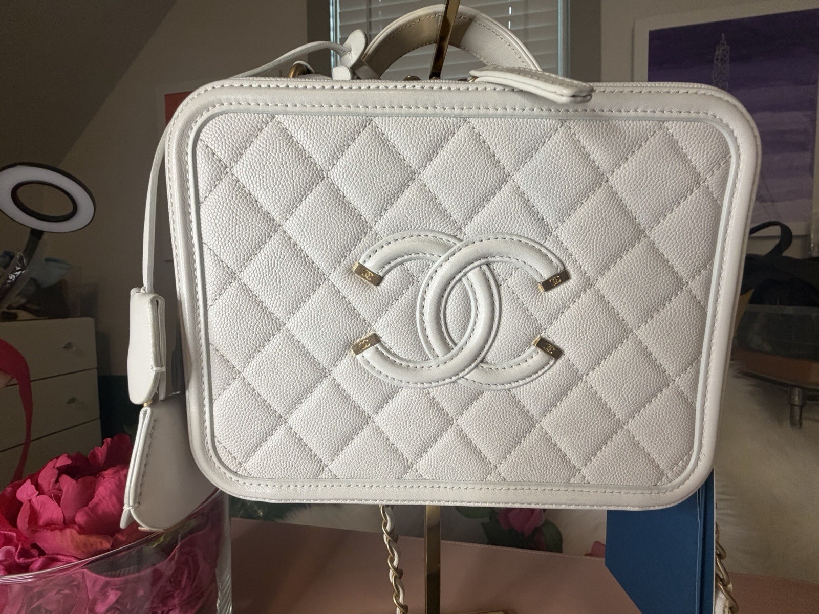 Authentic Chanel CC Filigree Vanity Case White Caviar Gold Hardware COA ICONIC