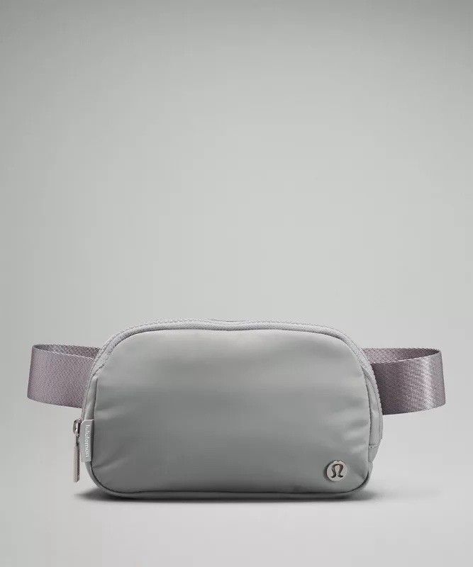 Lululemon Everywhere Belt Bag (Unisex)