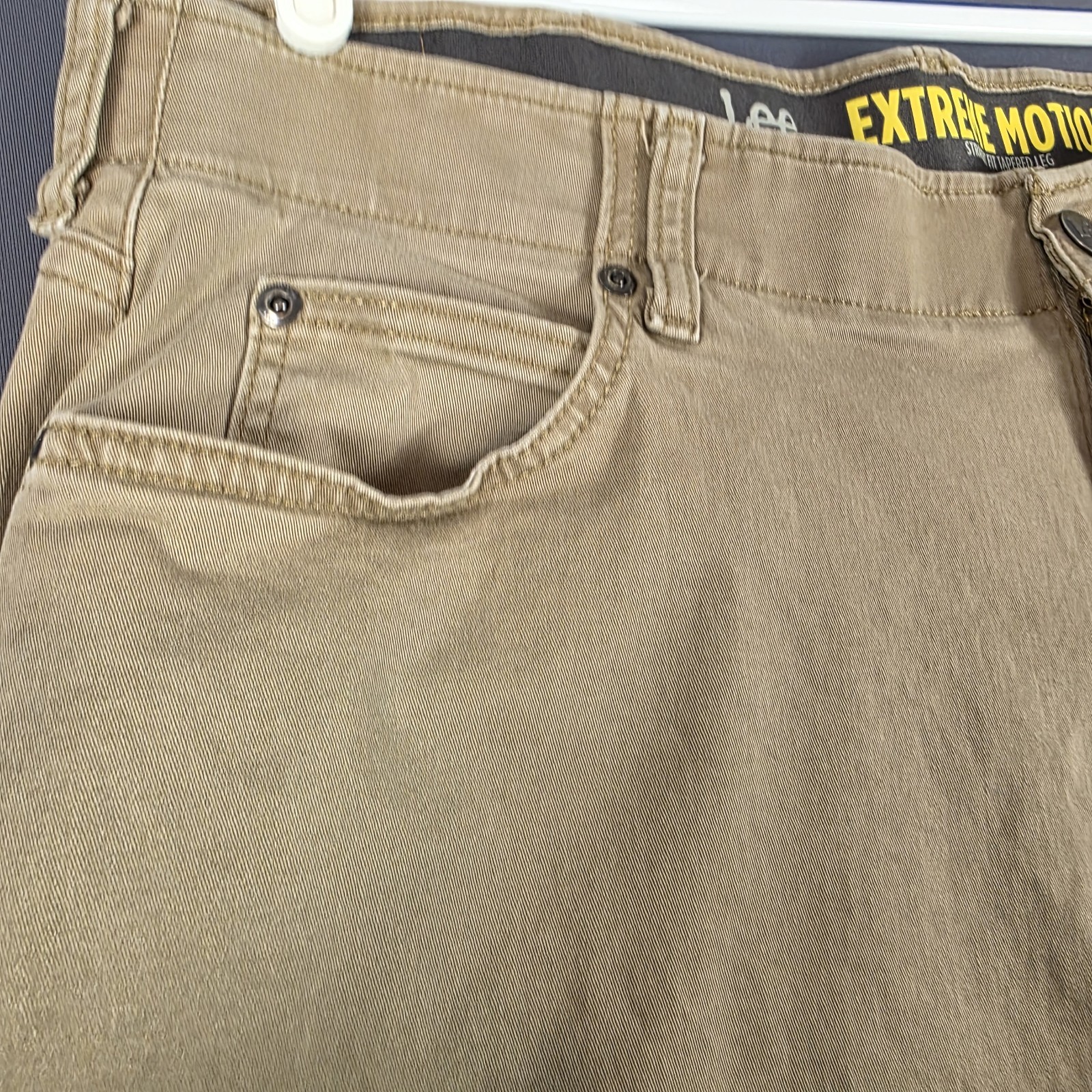 Lee Extreme Motion Performance Series Khaki Pants Men’s 38×27 Straight Fit