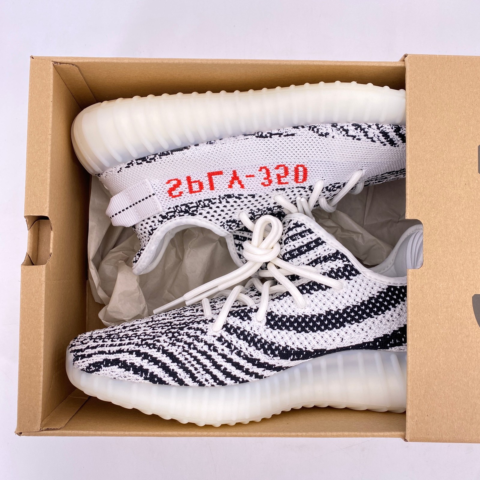 Yeezy 350 v2 “ZEBRA” 2022 – Size 8.5 – cp9654 (15647-4)