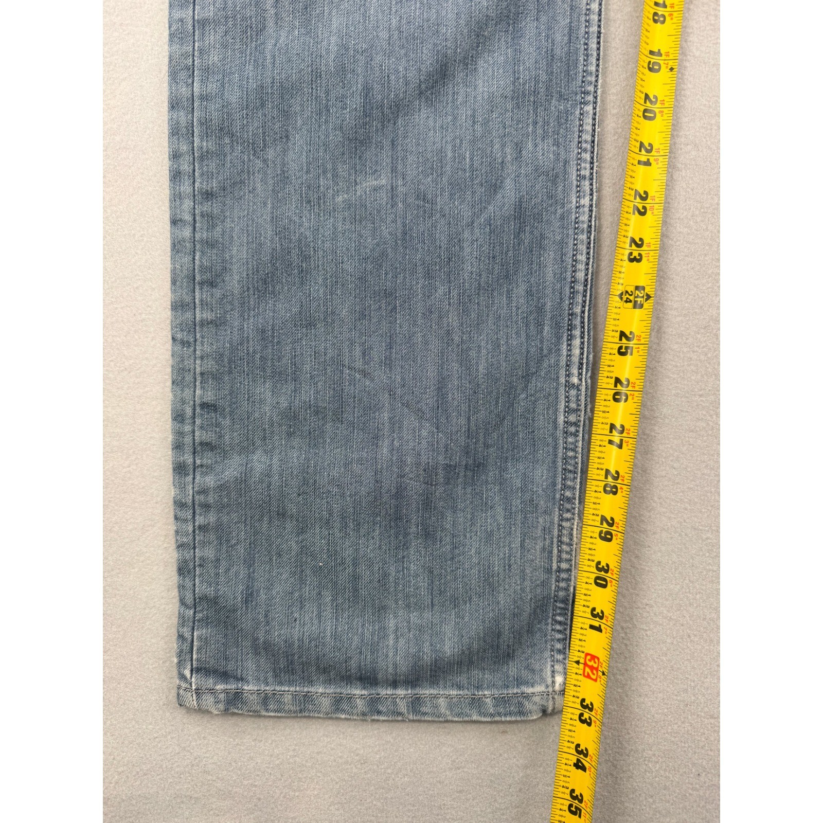 Distressed Levis 514 Classic Straight Fit Mens Jeans Blue Denim 35×34 (35×33)