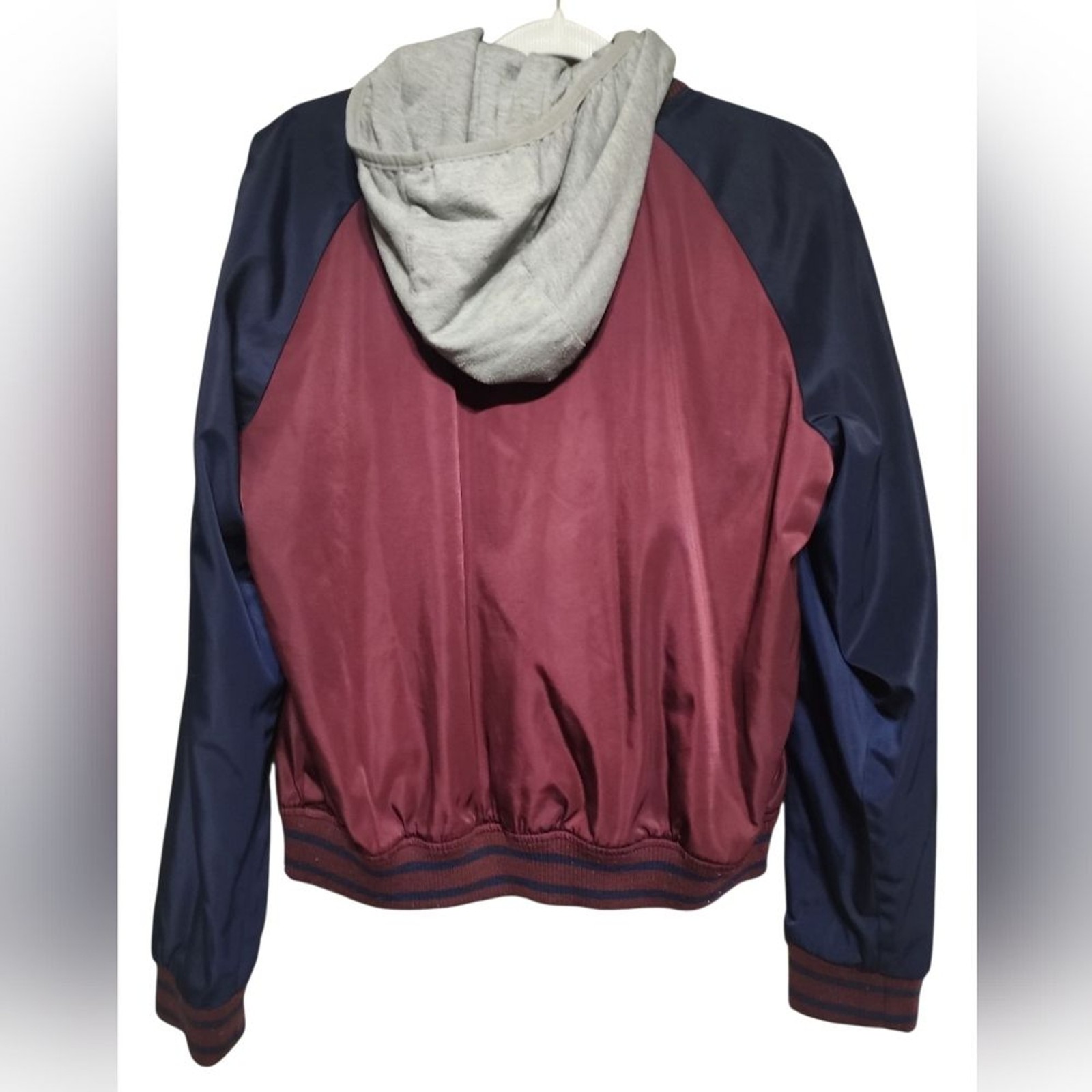 Arizona Jean Co Women’s Bomber Jacket Size M Maroon Navy Blue Hooded Varsity