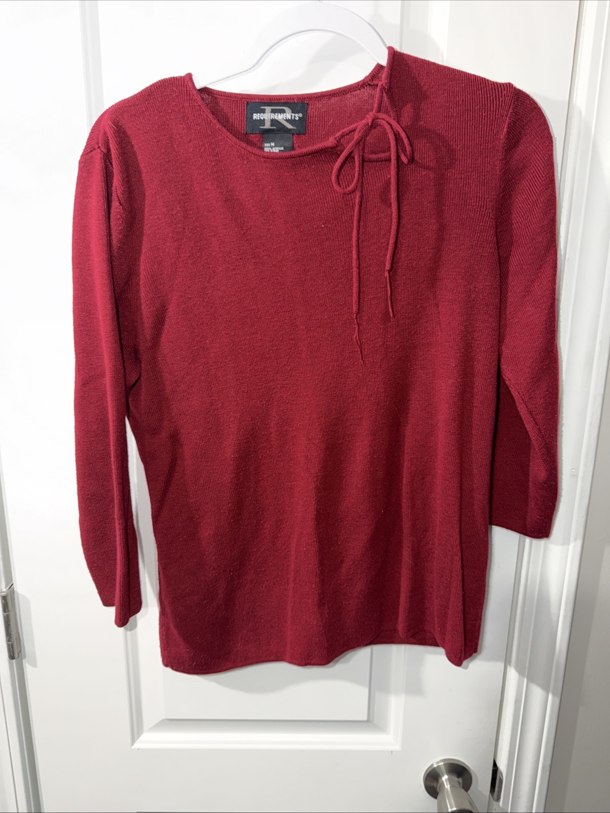 Women’s Requirement Brand Sweater Size M