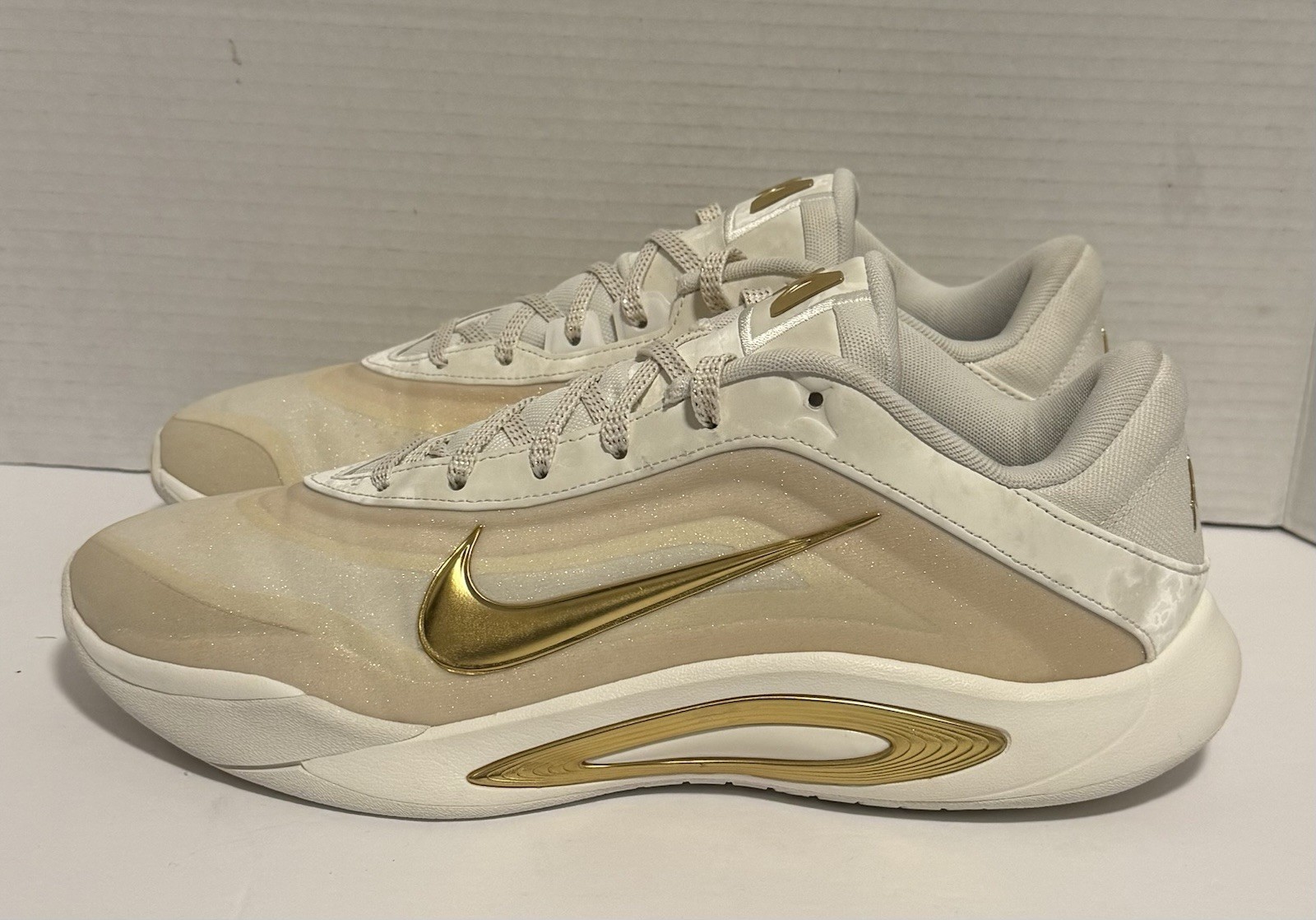 Nike A’One Sail/Metallic Gold Dynasty Basketball FZ8605-102 (Womens 11)(Mens 9.5