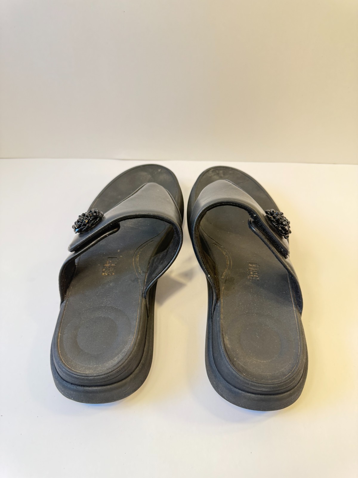 C10. FitFlop Women’s F-Mode Go Beadie-Button Adj. Flatform Sandals Black US 9