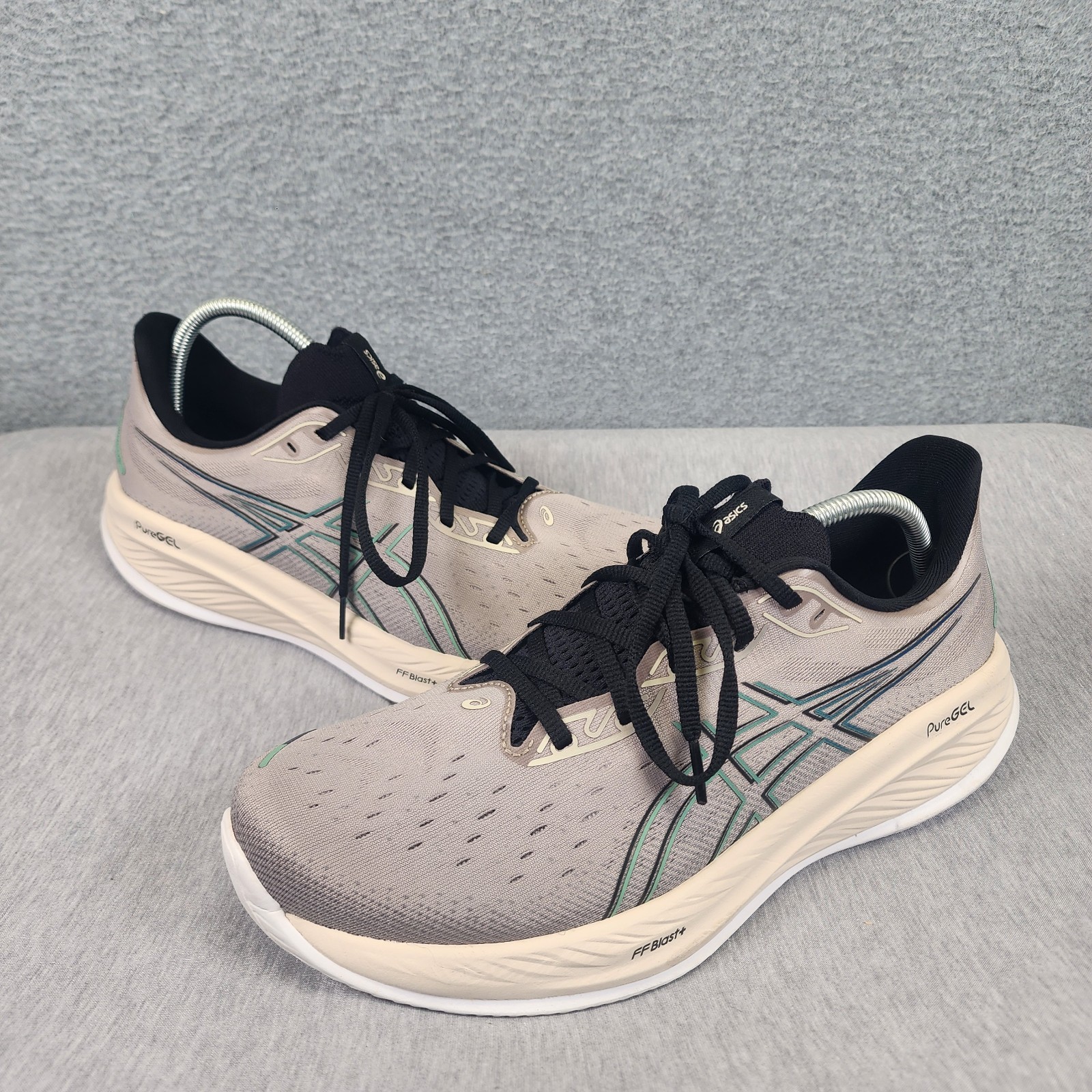 Asics Gel Cumulus 26 Running Shoes Mens 11.5 Moon Rock/Dark Mint Gray 1011b792