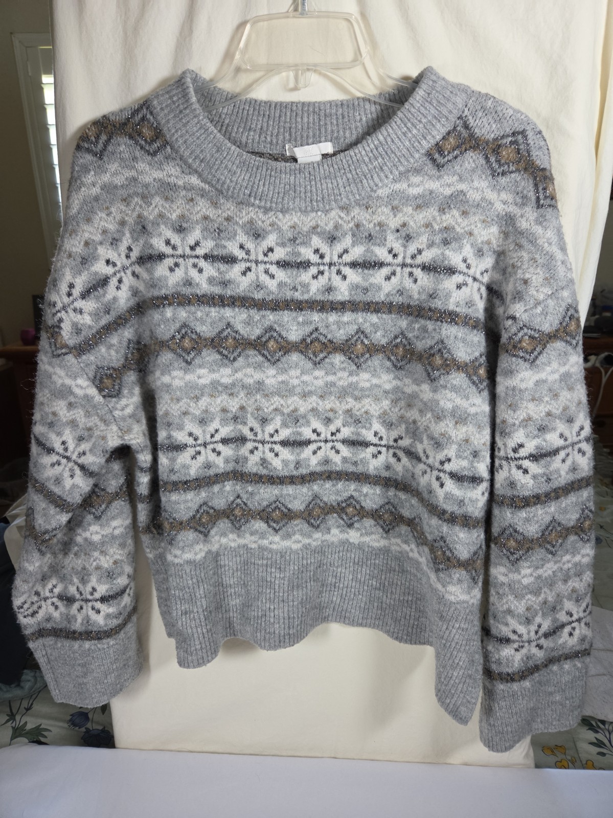 H&M Size M Gray Metallic Fair Isle Sparkle Fuzzy Crew Neck Pullover Sweater
