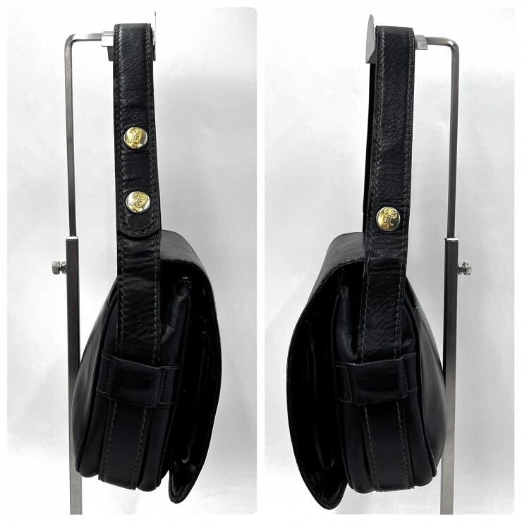 CELINE Vintage Horse Carriage Black Leather Shoulder Bag Gold Hardware Women