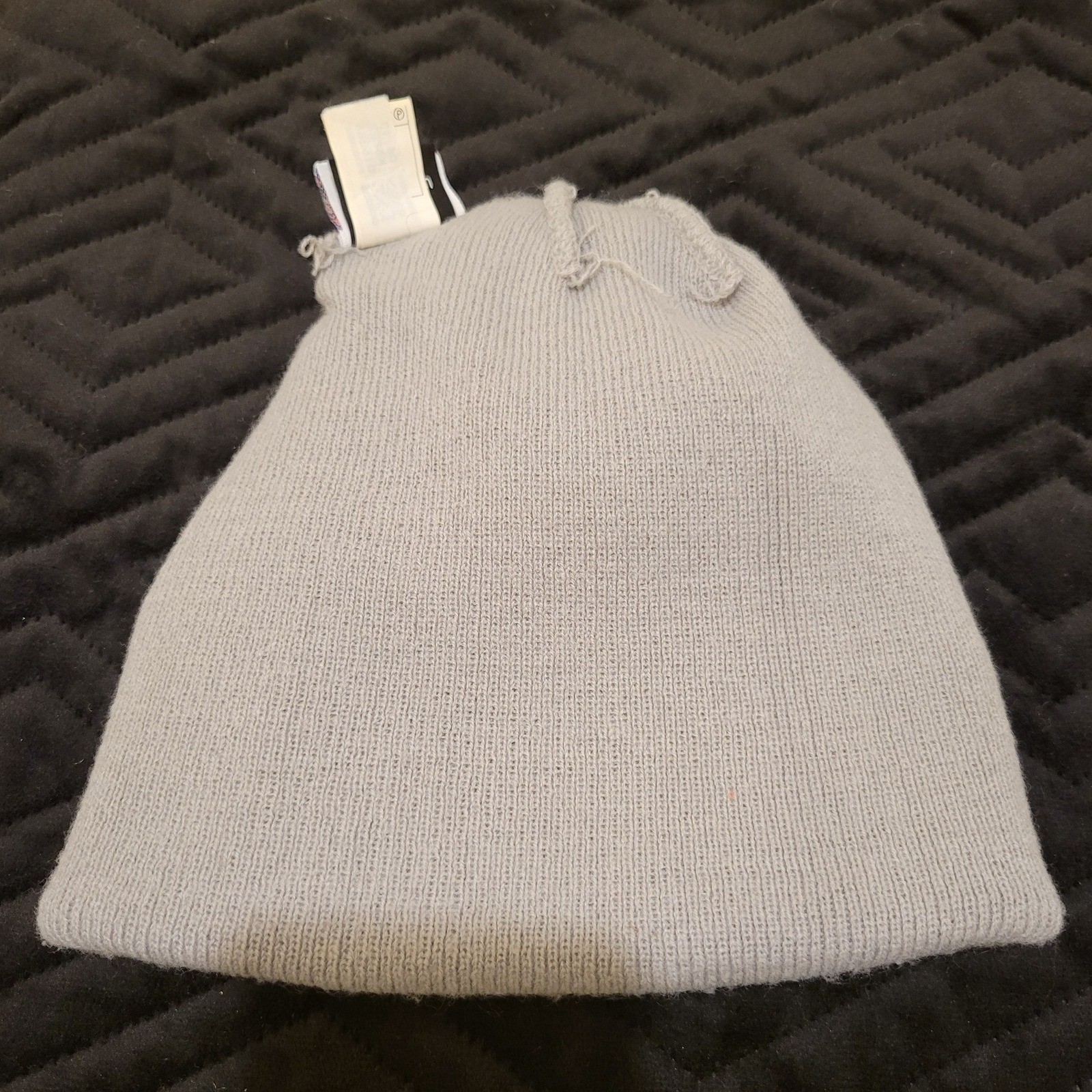 NBA San Antonio Spurs Beanie Hat Grey Cuffed Knit Embroidered Logo Basketball