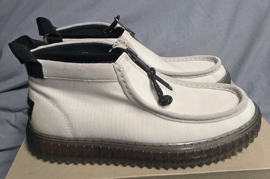 Clarks Originals Torhill Zip X EastPak Shoes Off White Men SZ 9.5 NWB Defects