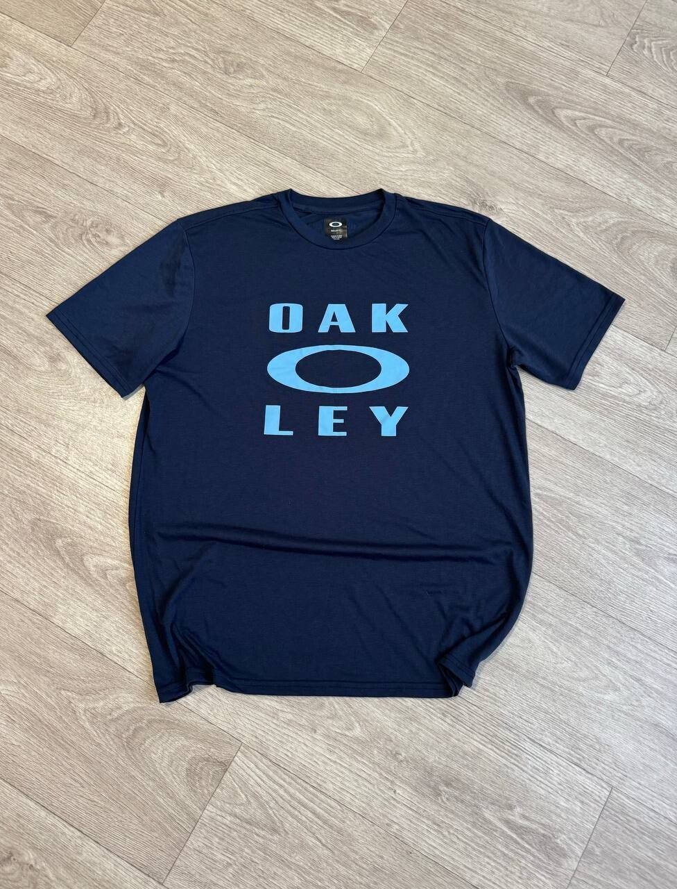 Vintage Oakley T-shirt