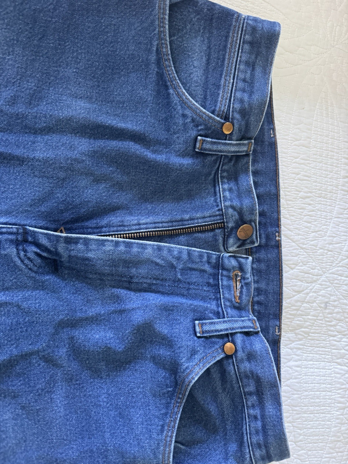 Wrangler Cowboy Cut Men’s Blue Medium Wash Denim Straight Jeans 5-Pocket Cotton