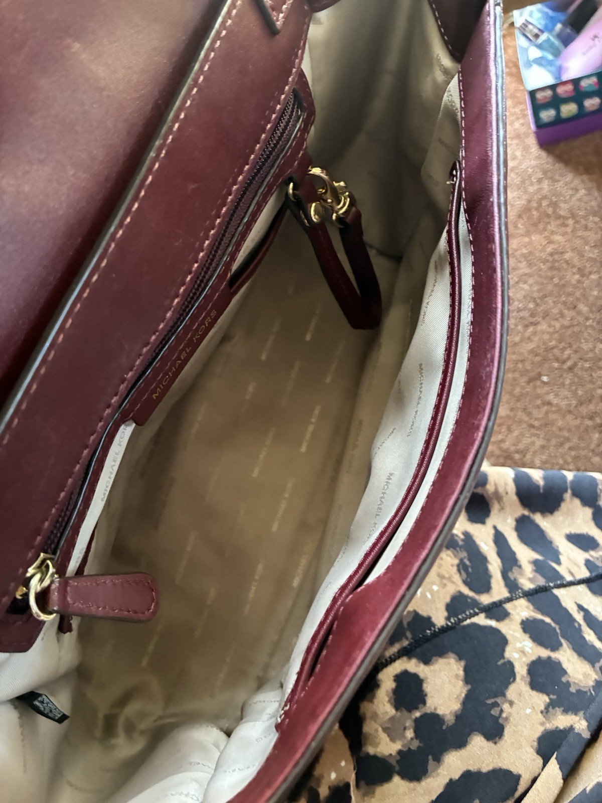 Women Burgundy Colorblock Top Handle Bag Push Lock Gold Hardware Lined Pockets
