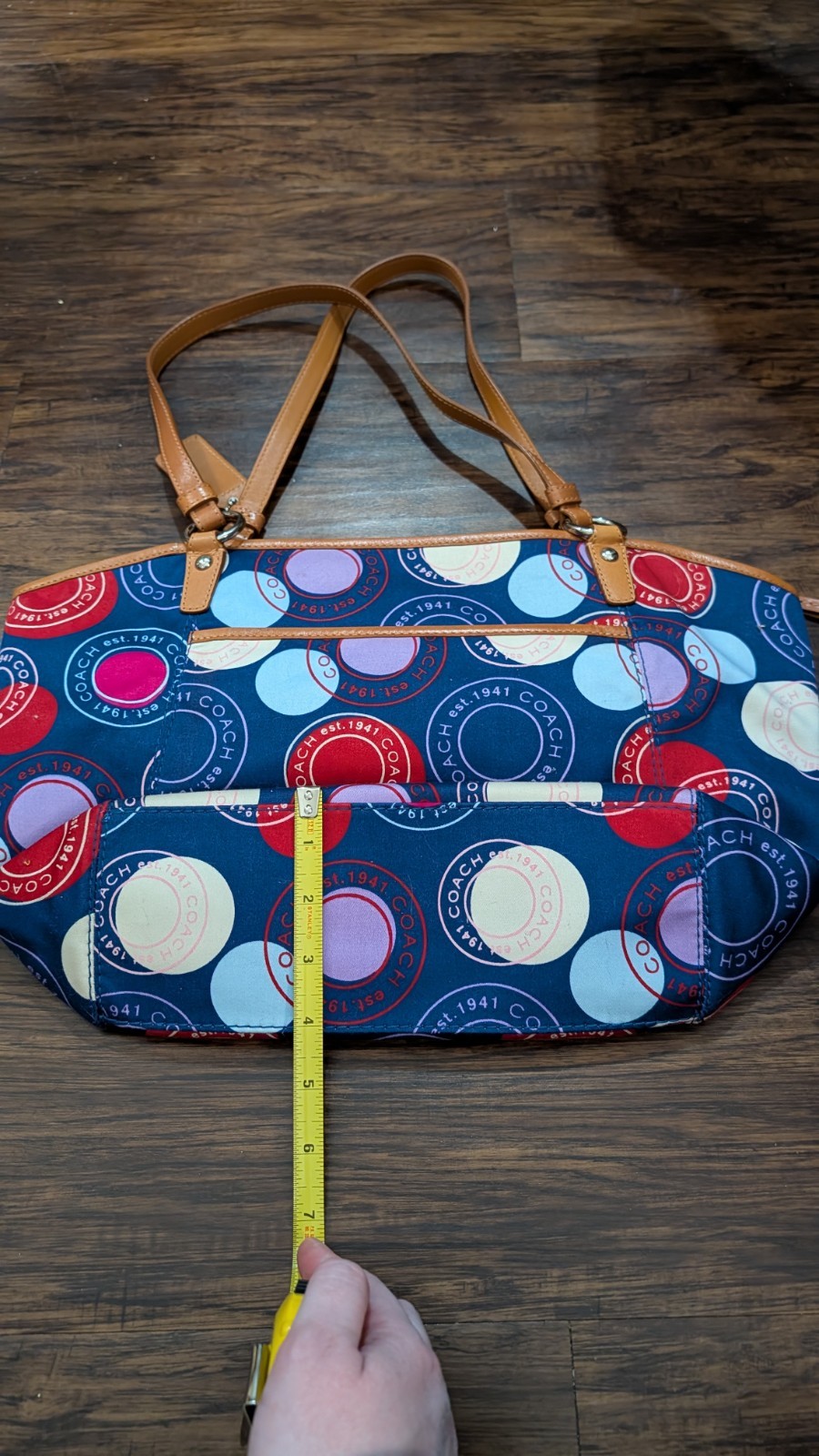 COACH Polka Dot Leah F14667 Blue White Red Shoulder Handbag Purse. Very clean