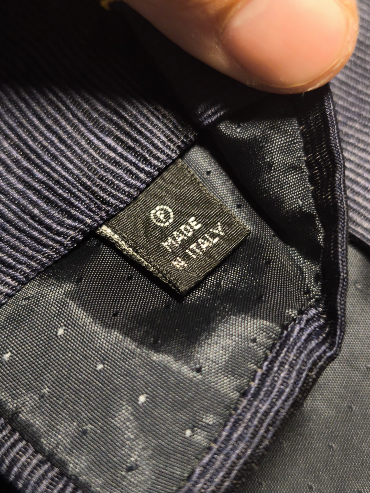 Brera (Milan) – Navy Blue Solid Color Silk Tie Made In Italy Texture Stripes