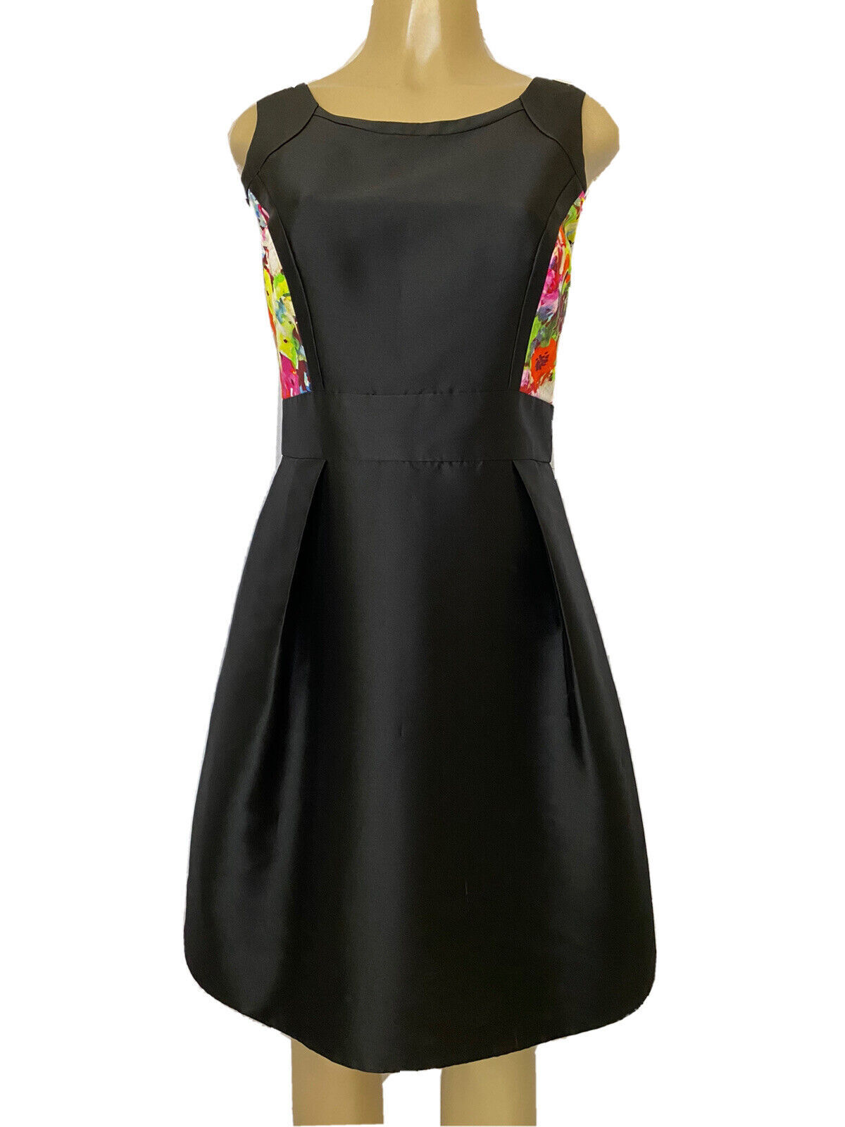 Theia Taffeta Dress Fit Flare Black Floral Sleeveless Scoop Neck Back zip 8